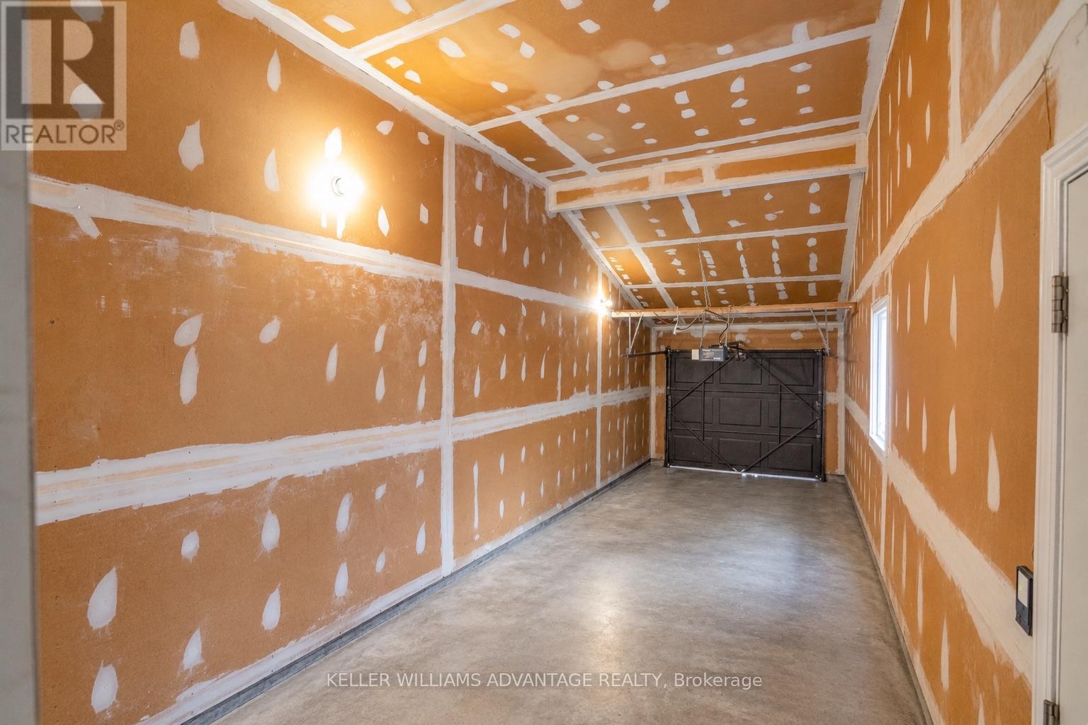 58 Ambercroft Boulevard Property Photo 37