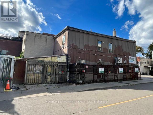 673 Gerrard Street E Property Photo 3