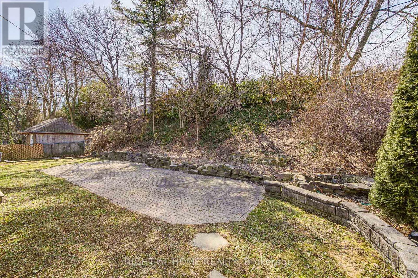 326 Jaybell Grove Property Photo 15