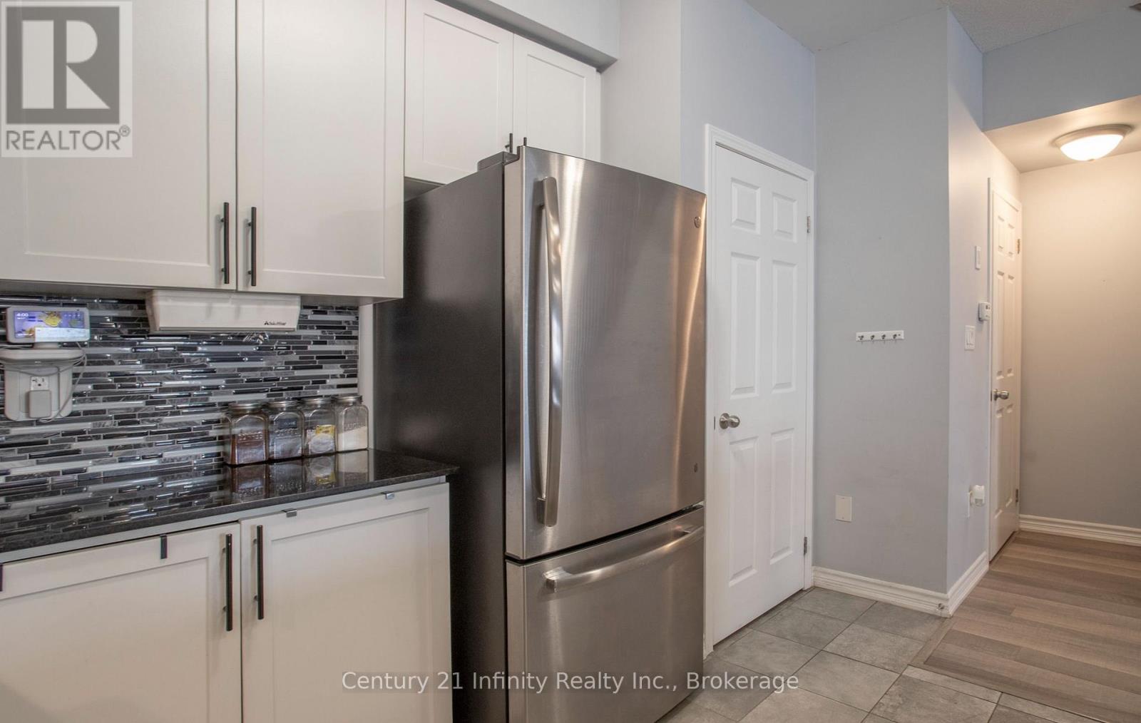 4 Dunsley Way Property Photo 13