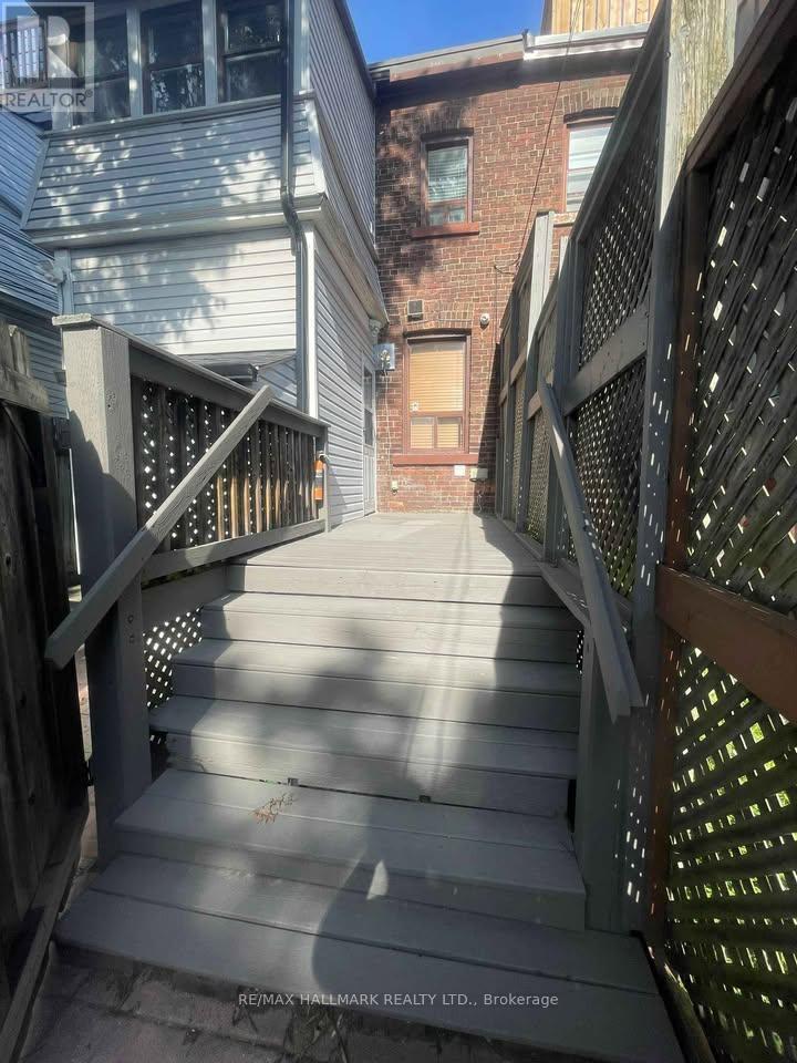 372 Woodbine Avenue Property Photo 7