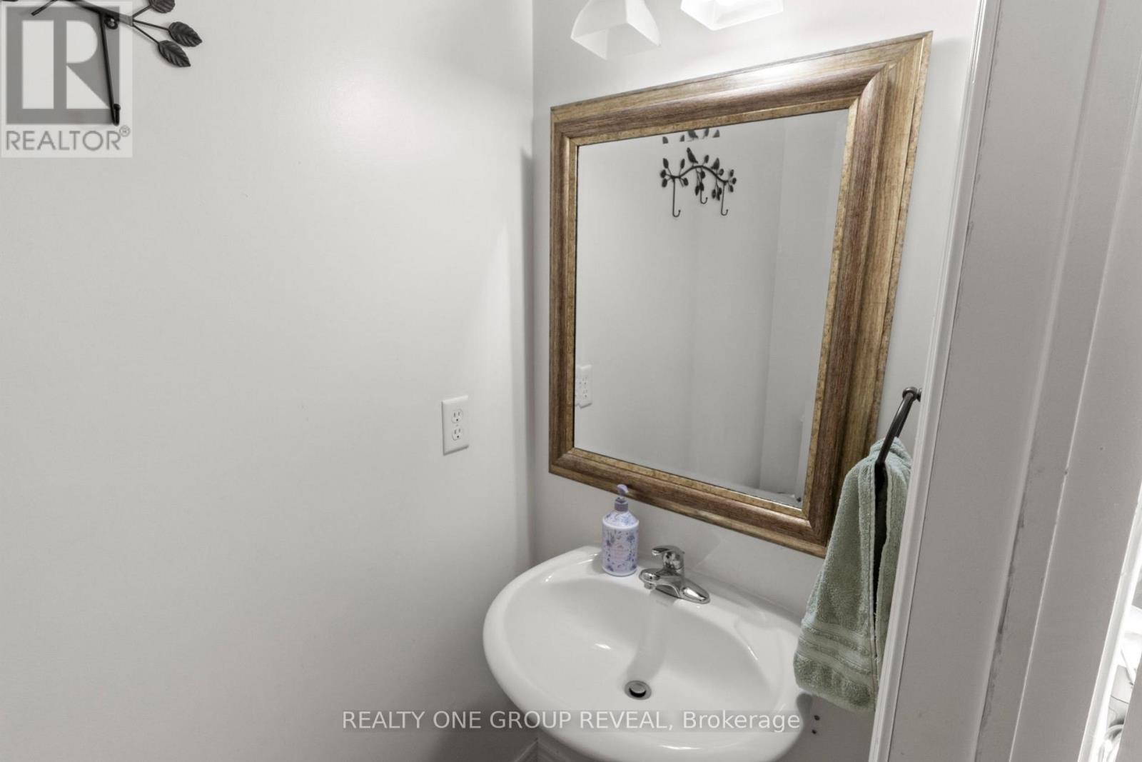 2364 Winlord Place Property Photo 24