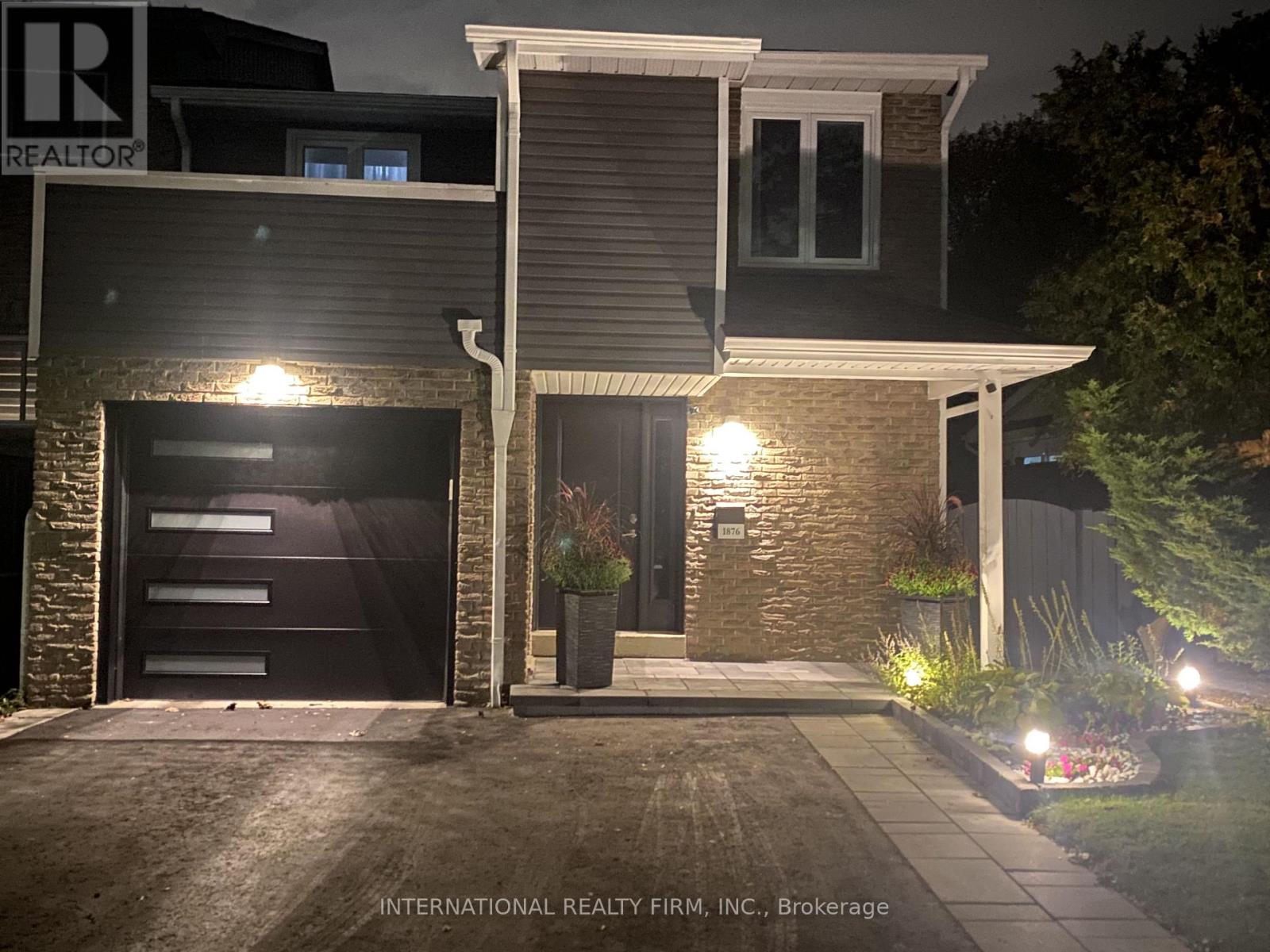 1876 Bicroft Court Property Photo 4