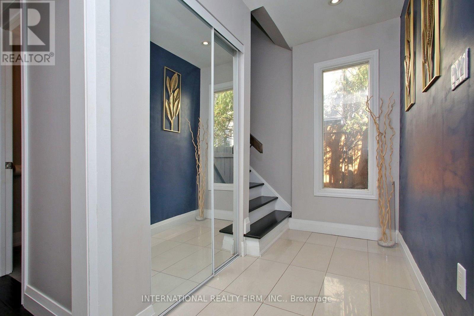 1876 Bicroft Court Property Photo 5