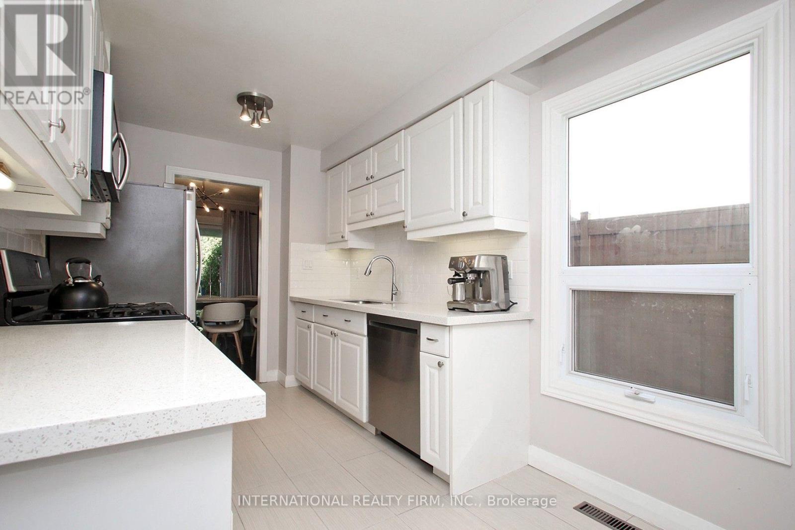 1876 Bicroft Court Property Photo 7