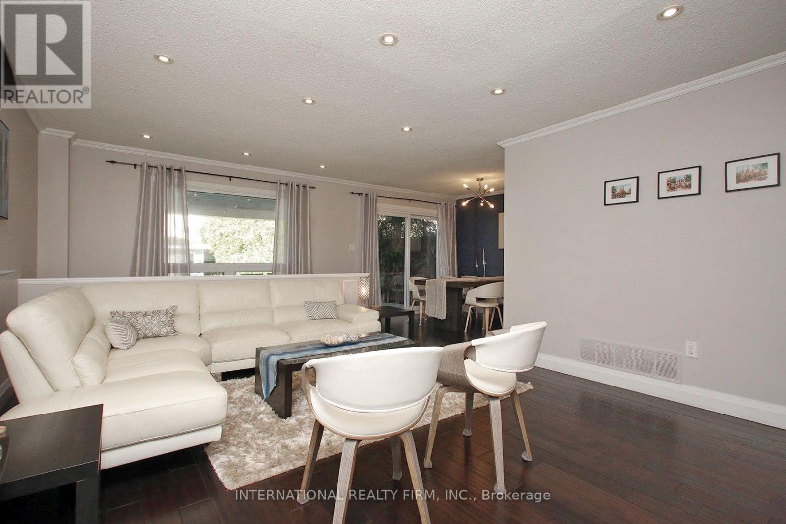 1876 Bicroft Court Property Photo 12