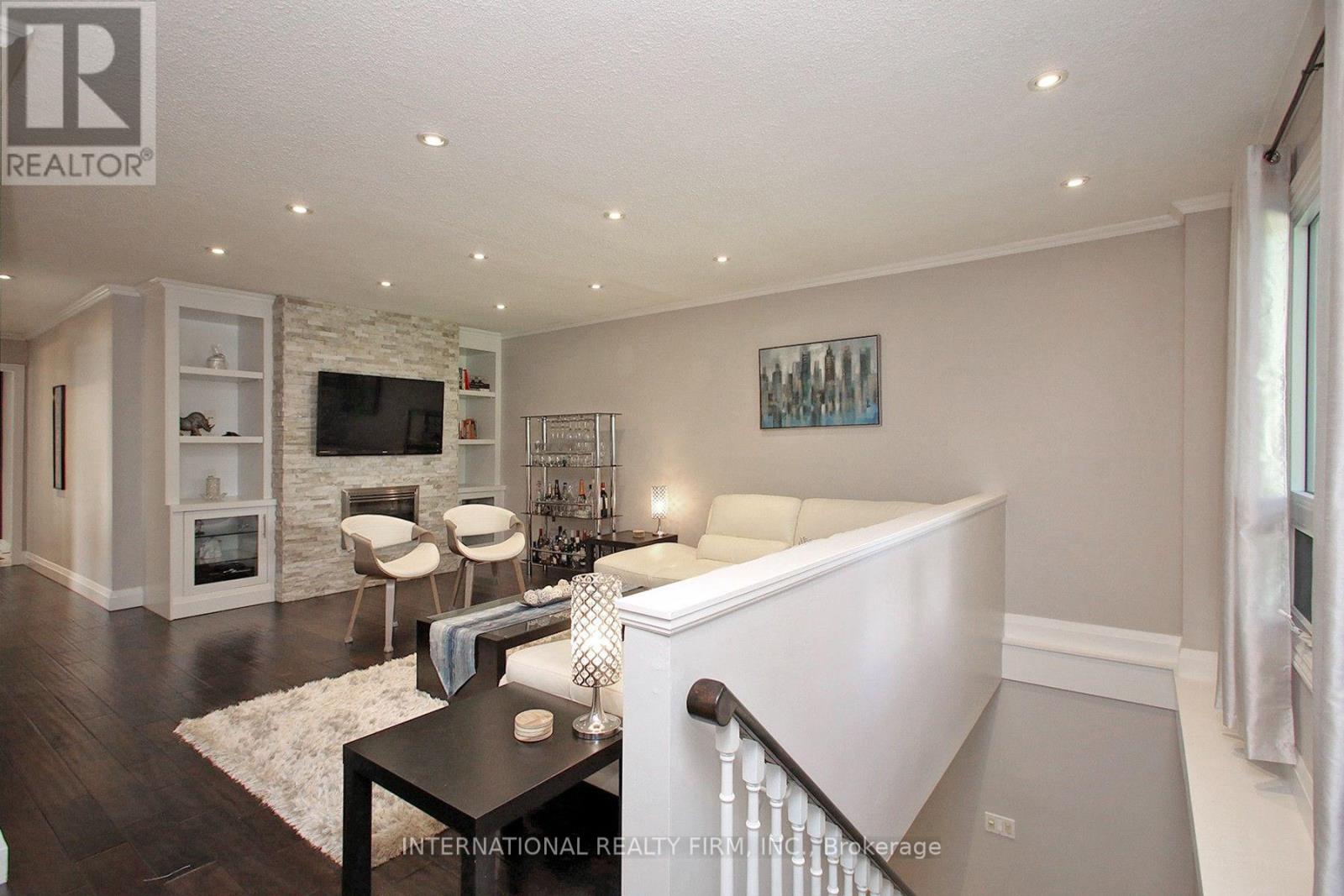 1876 Bicroft Court Property Photo 13