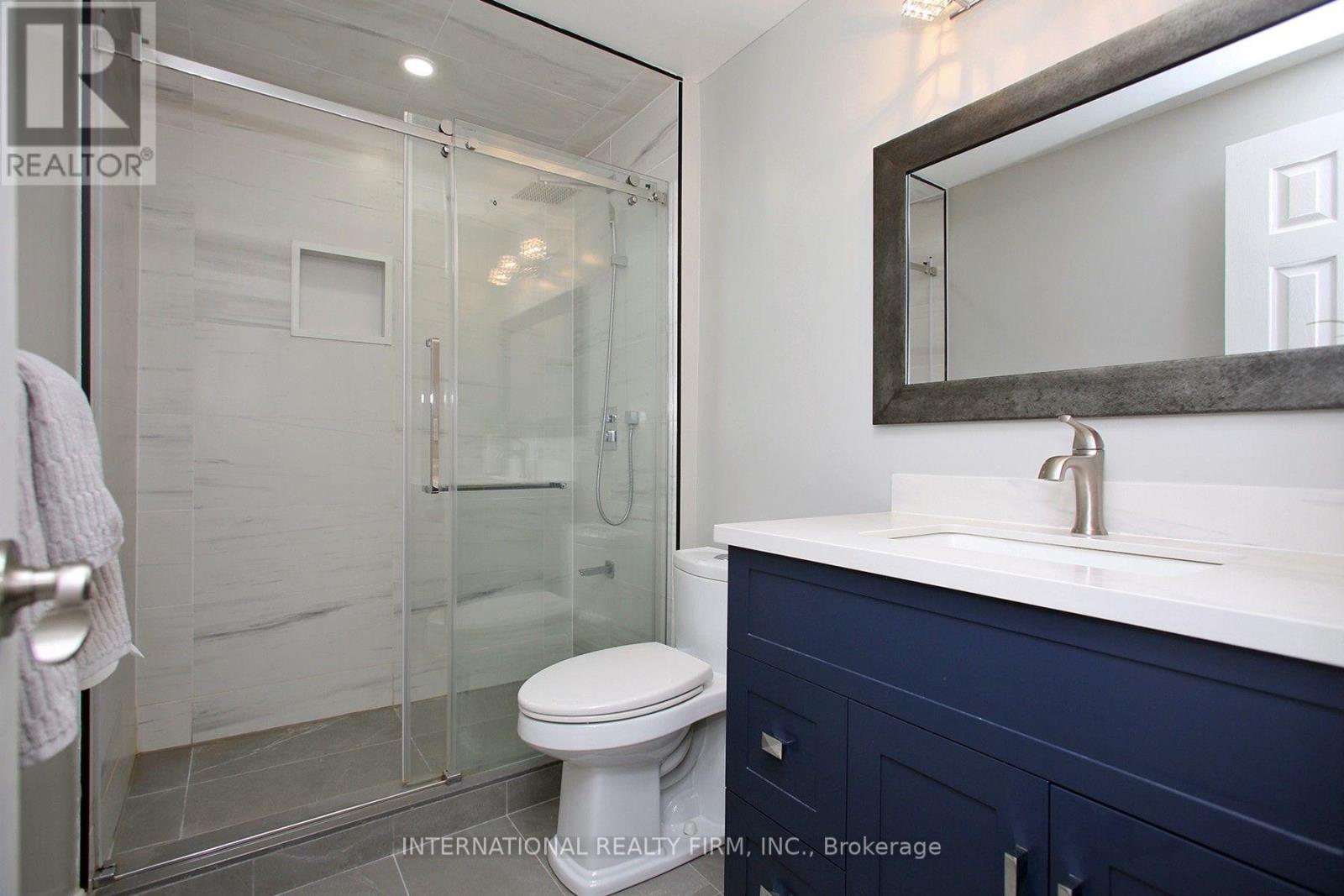 1876 Bicroft Court Property Photo 24