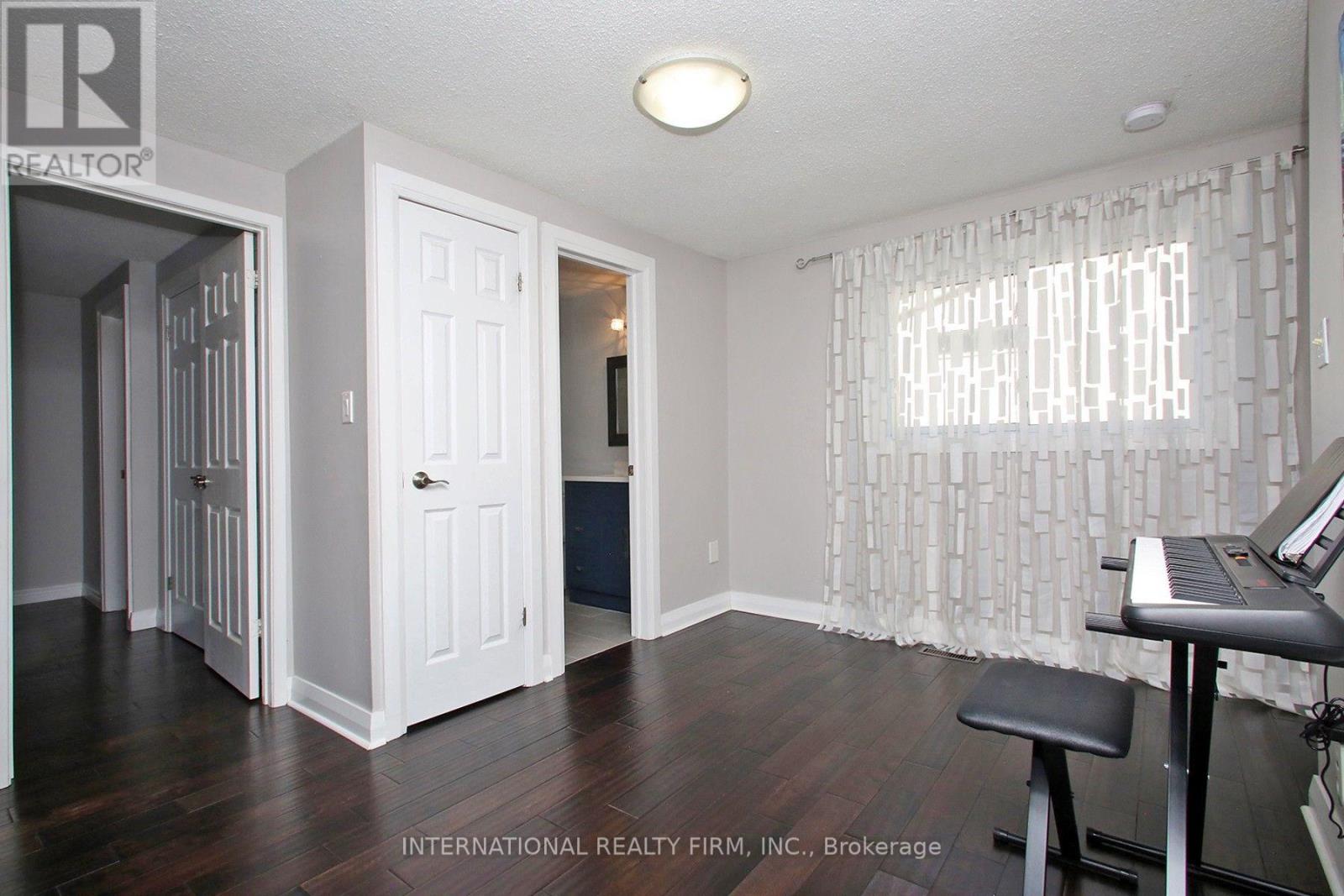 1876 Bicroft Court Property Photo 26