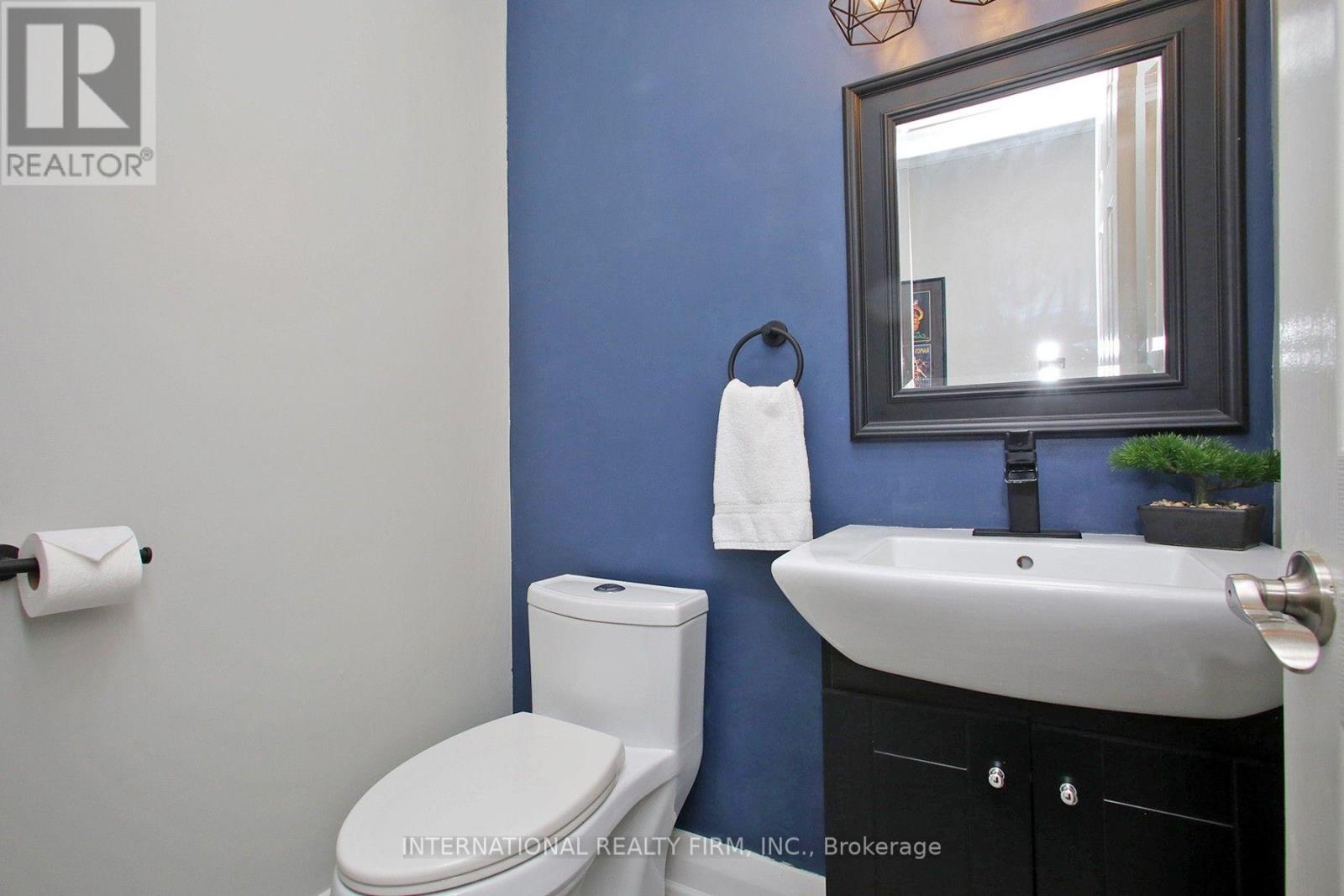 1876 Bicroft Court Property Photo 28