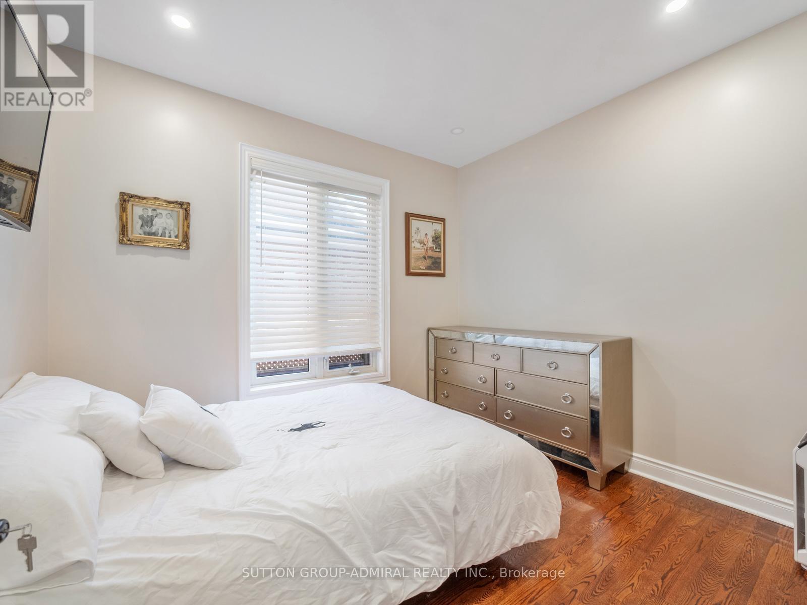 18 Thatcher Avenue Property Photo 19