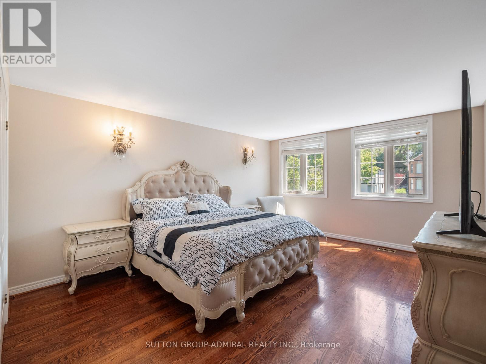 18 Thatcher Avenue Property Photo 30