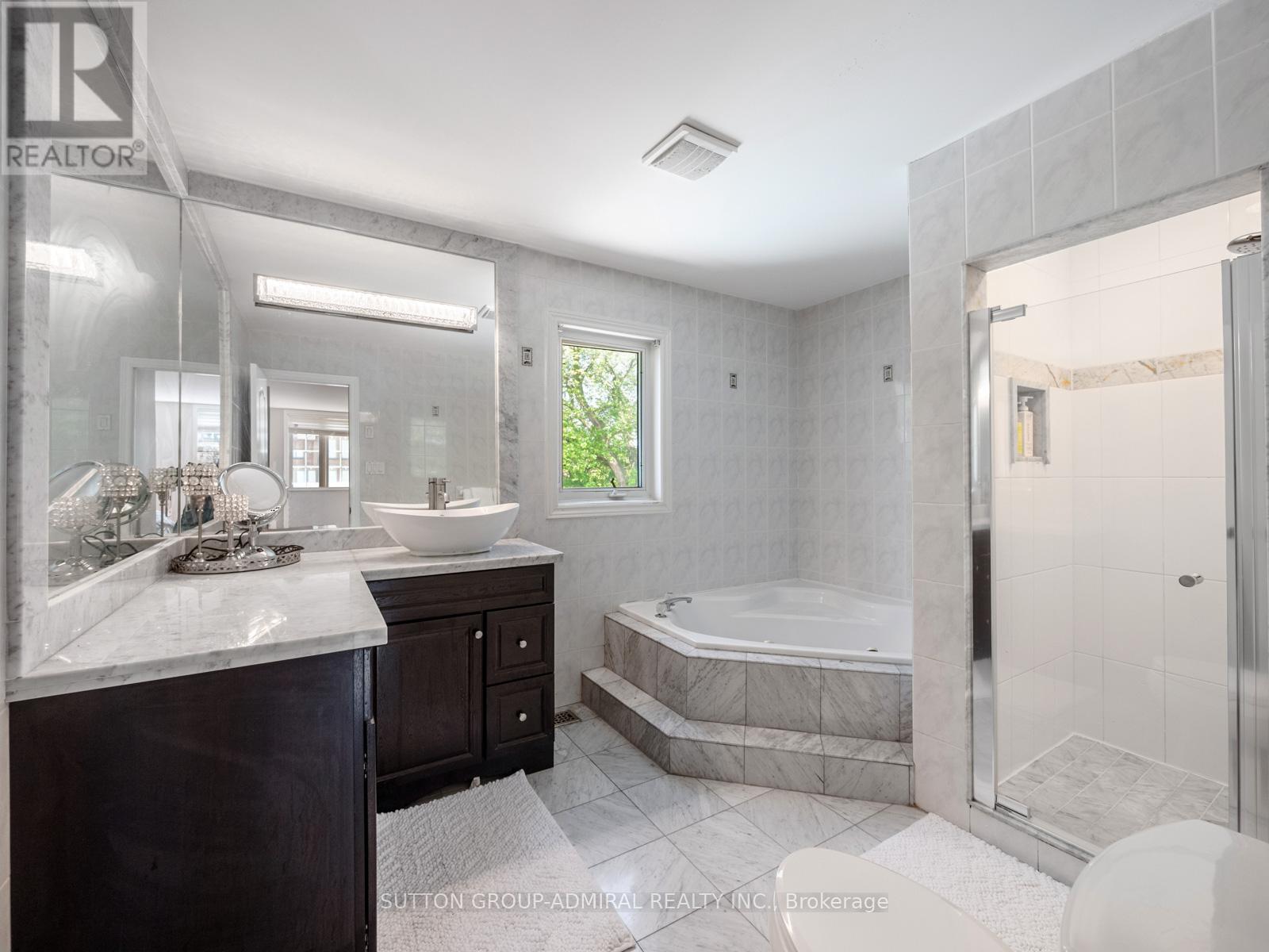 18 Thatcher Avenue Property Photo 32