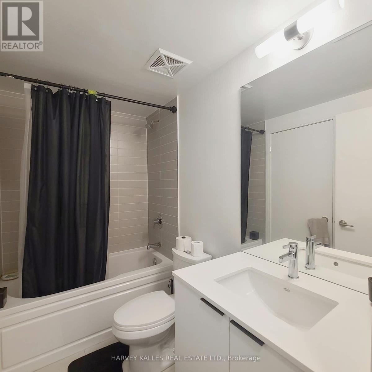 323 - 1350 Ellesmere Road Property Photo 5