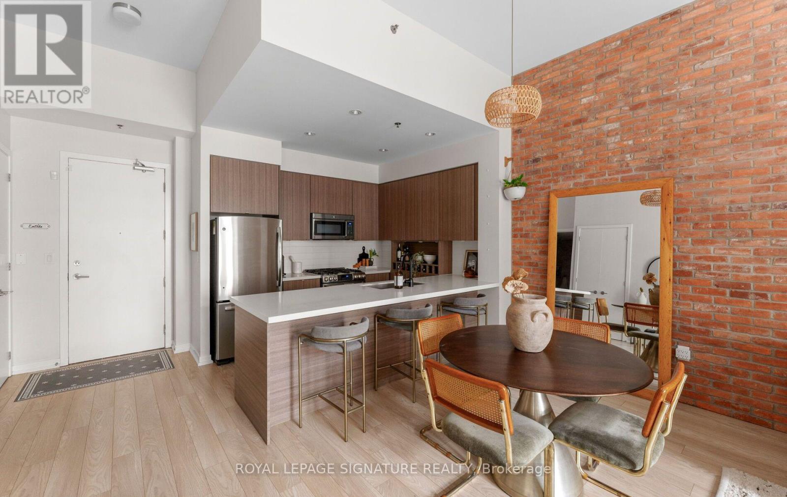 111 - 88 Colgate Avenue Property Photo 8