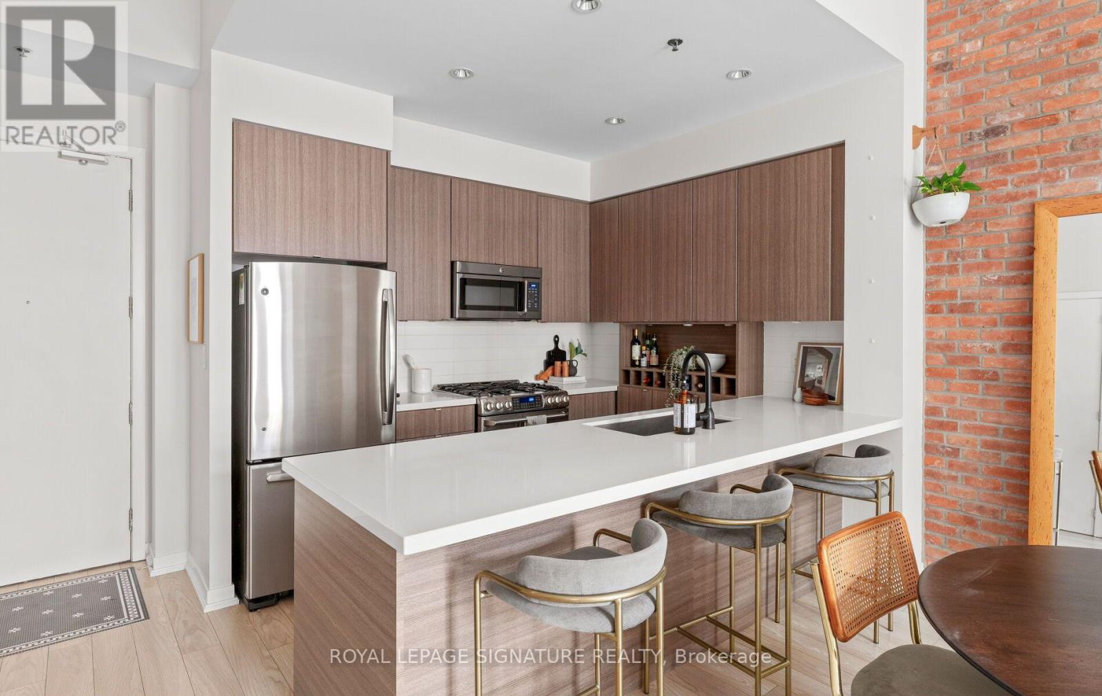 111 - 88 Colgate Avenue Property Photo 11