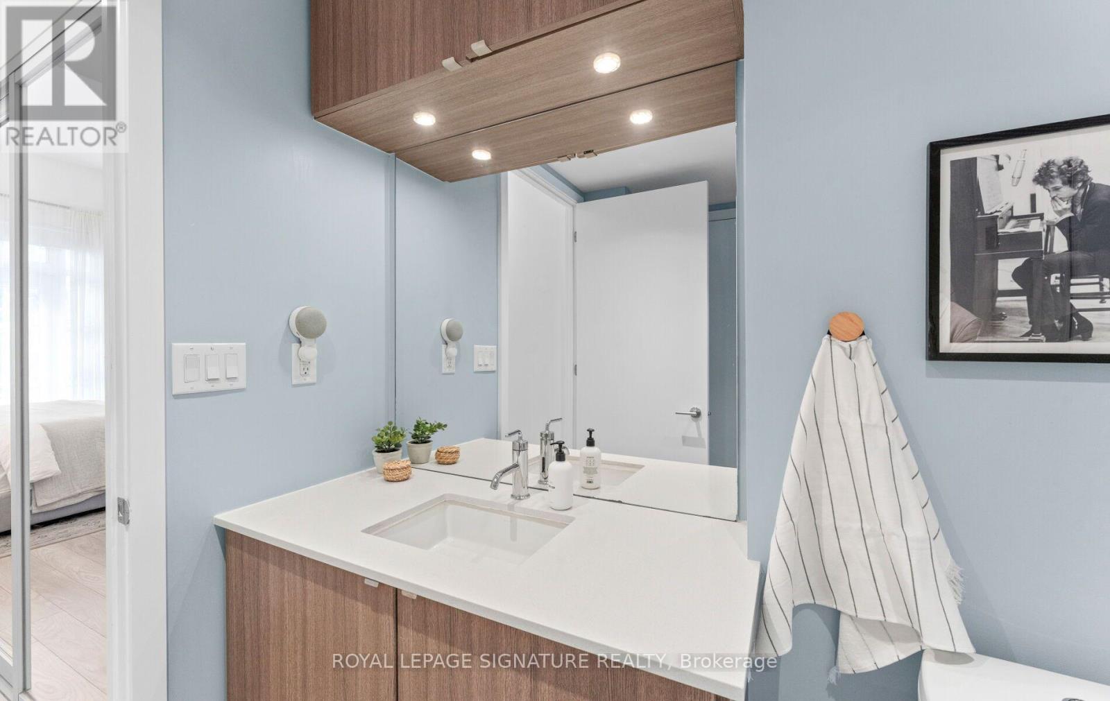 111 - 88 Colgate Avenue Property Photo 24
