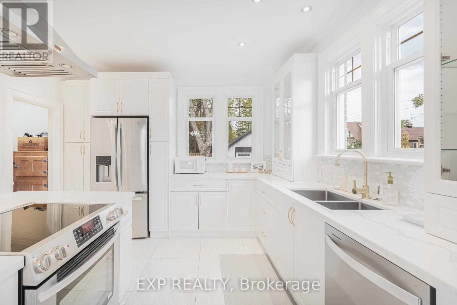 308 King Street E Property Photo 10