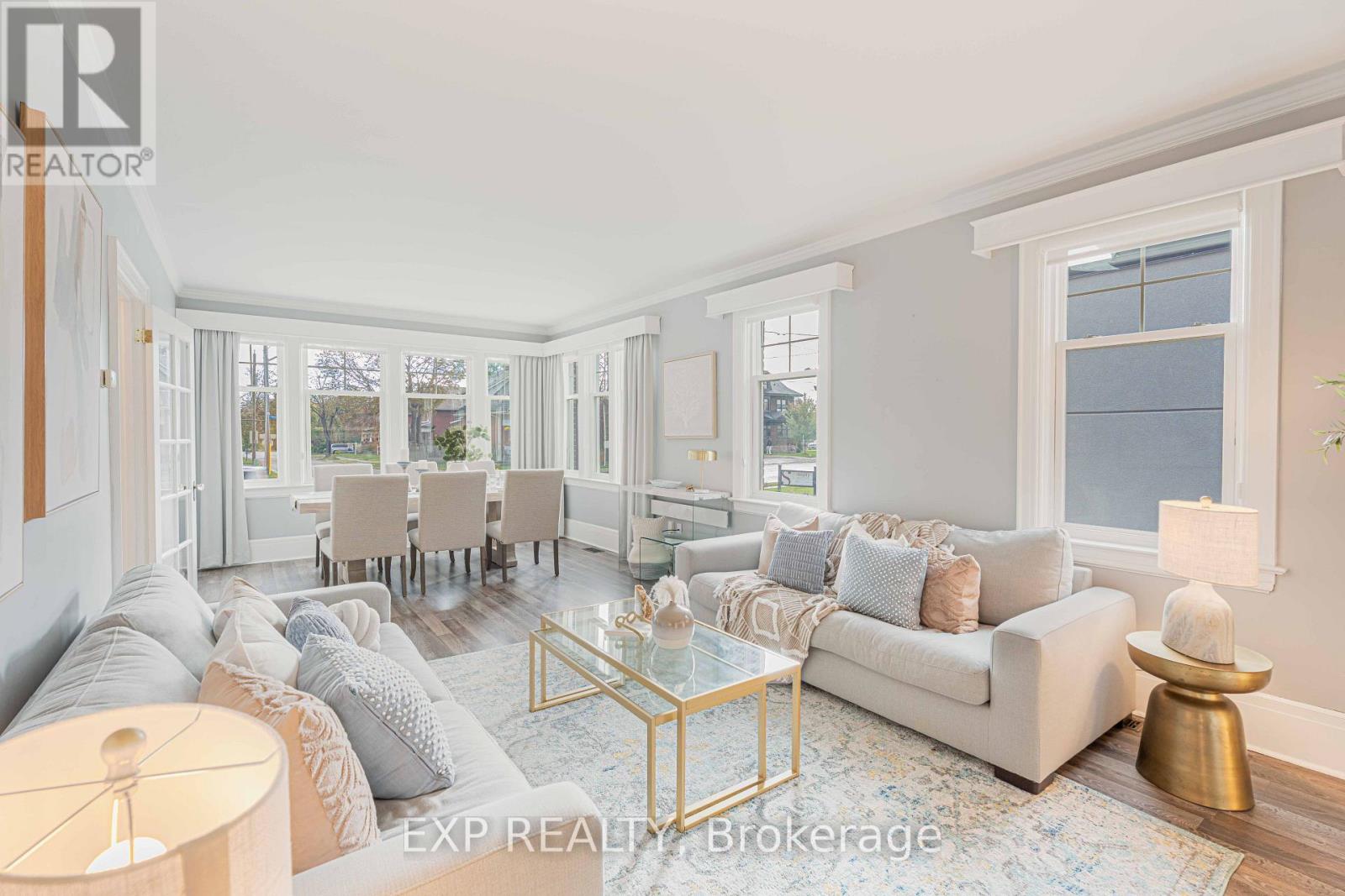 308 King Street E Property Photo 17