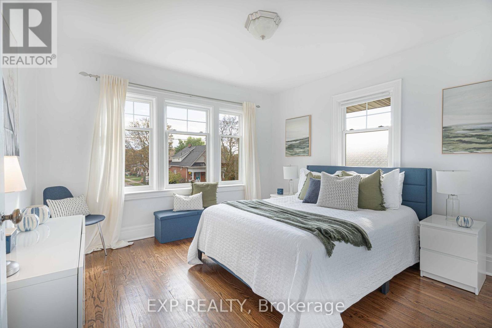 308 King Street E Property Photo 22