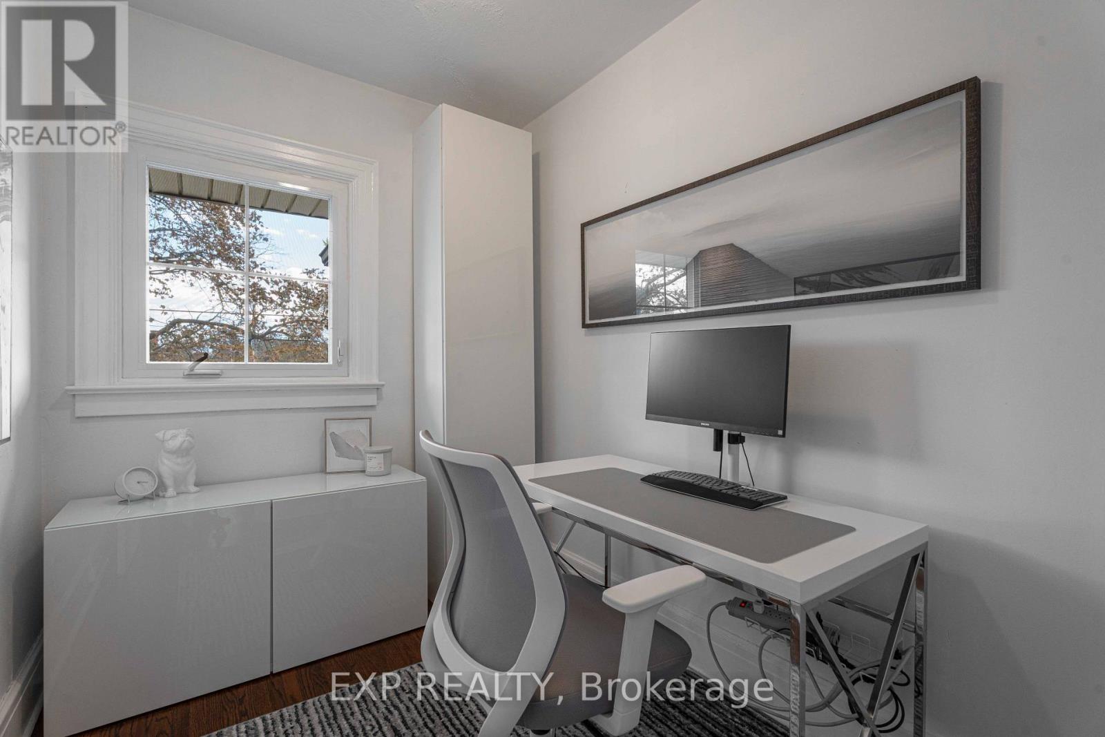 308 King Street E Property Photo 25