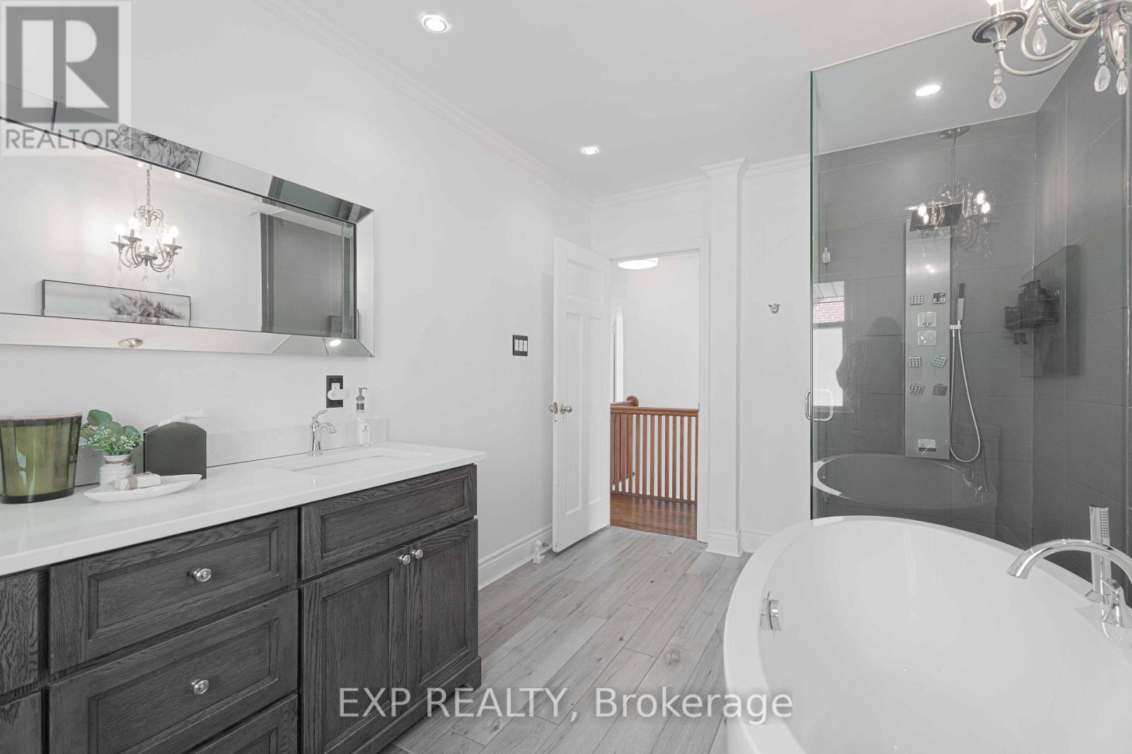 308 King Street E Property Photo 26