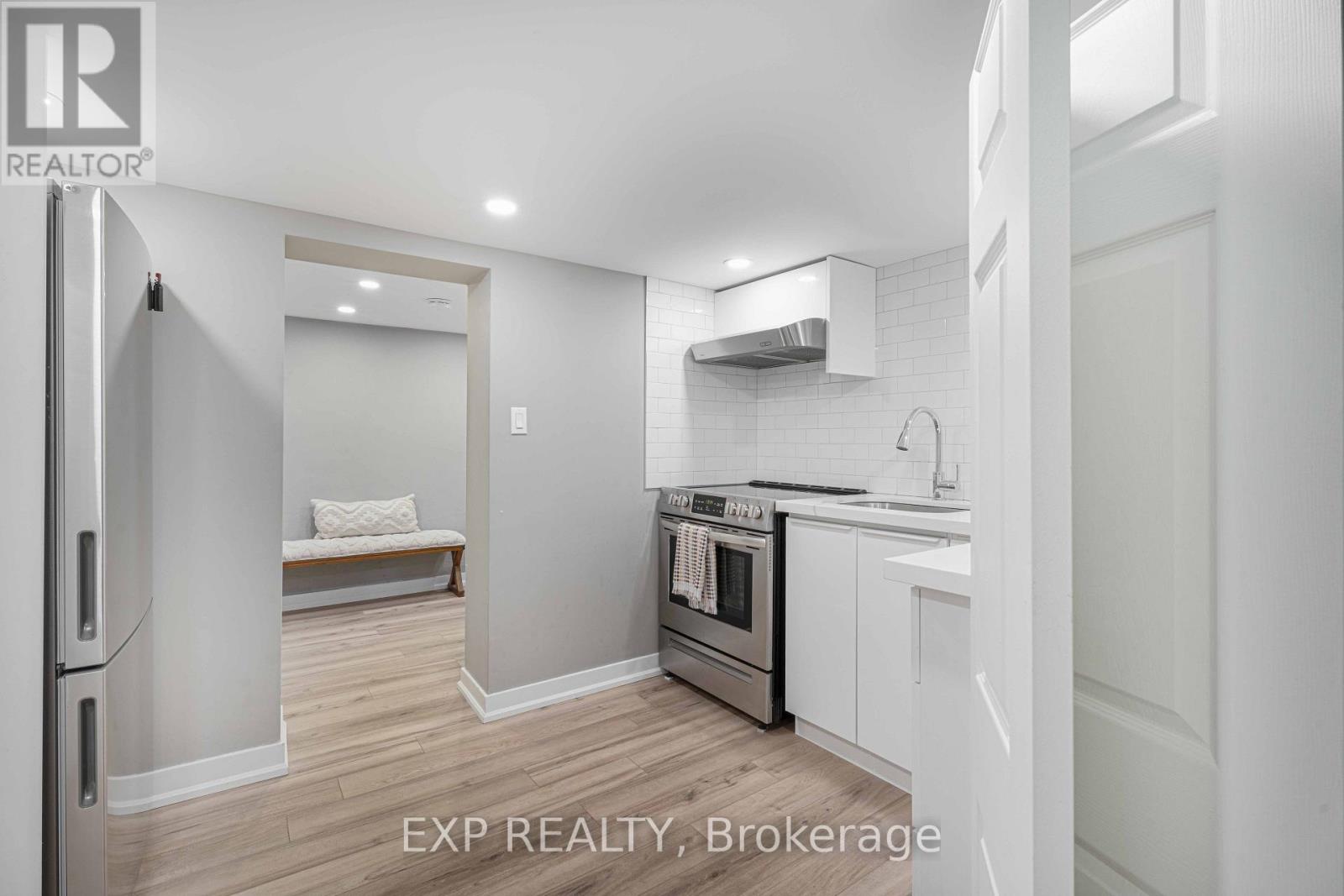 308 King Street E Property Photo 33