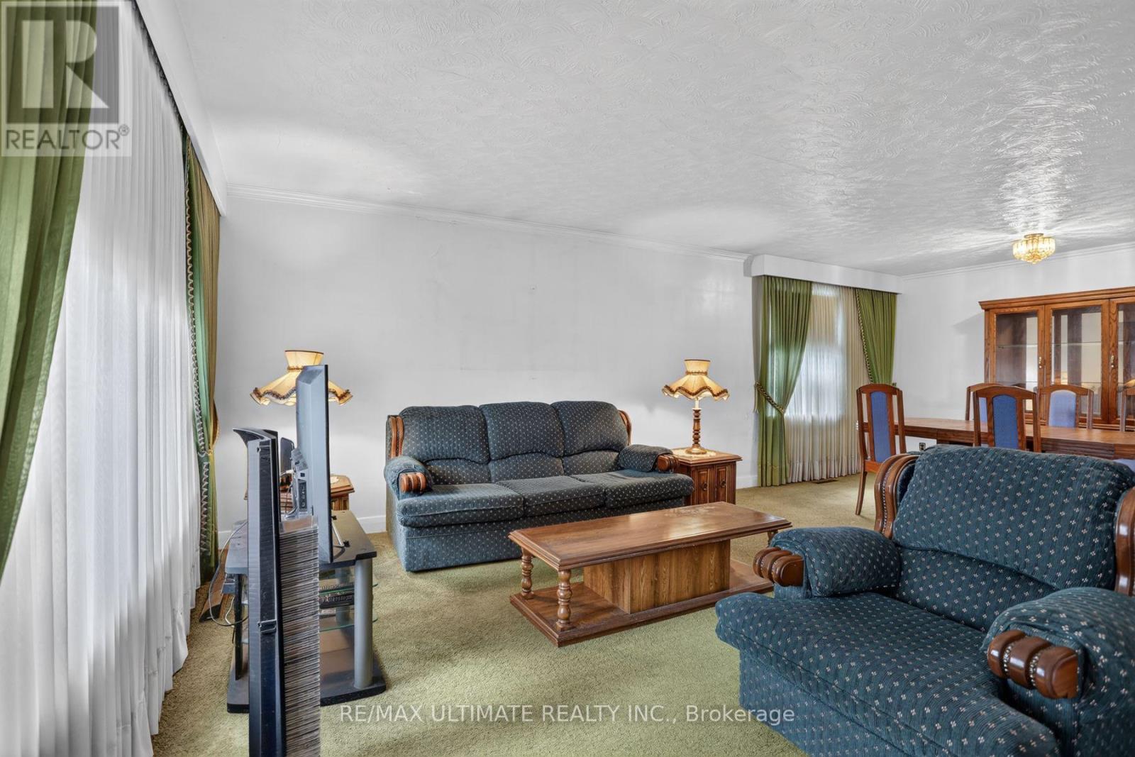 85 Roebuck Drive Property Photo 6