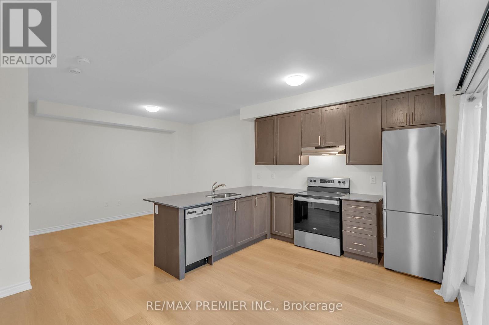 2 - 480 Beresford Path Property Photo 6