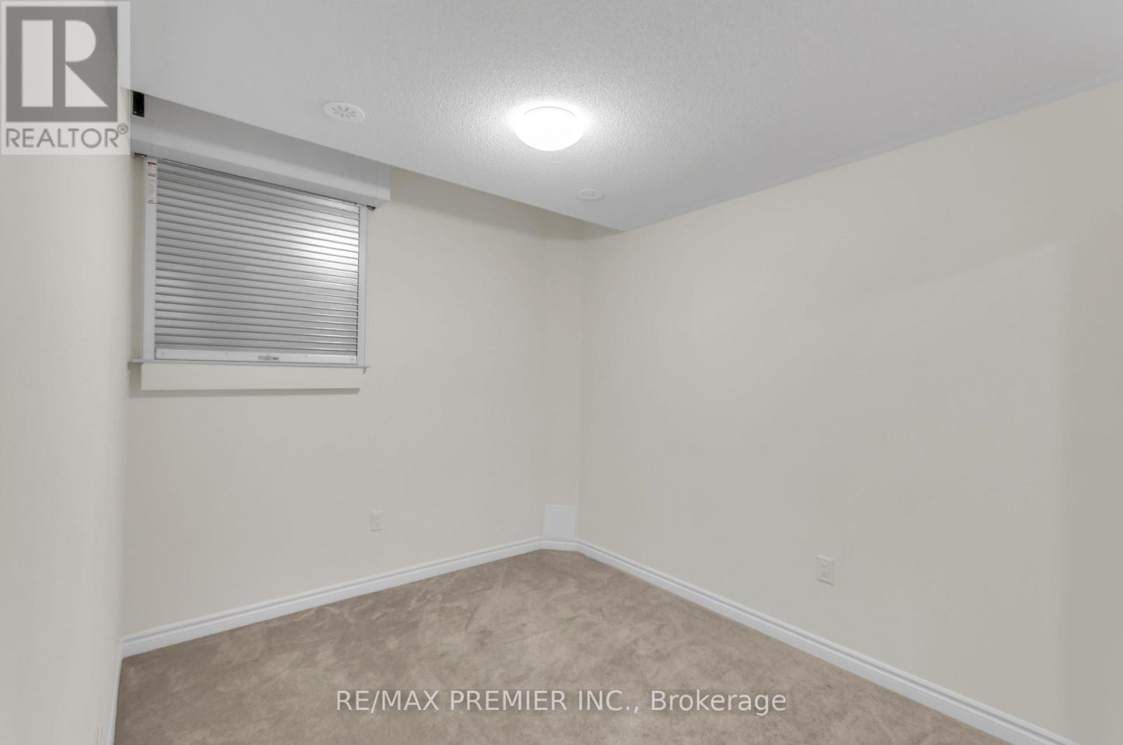 2 - 480 Beresford Path Property Photo 8