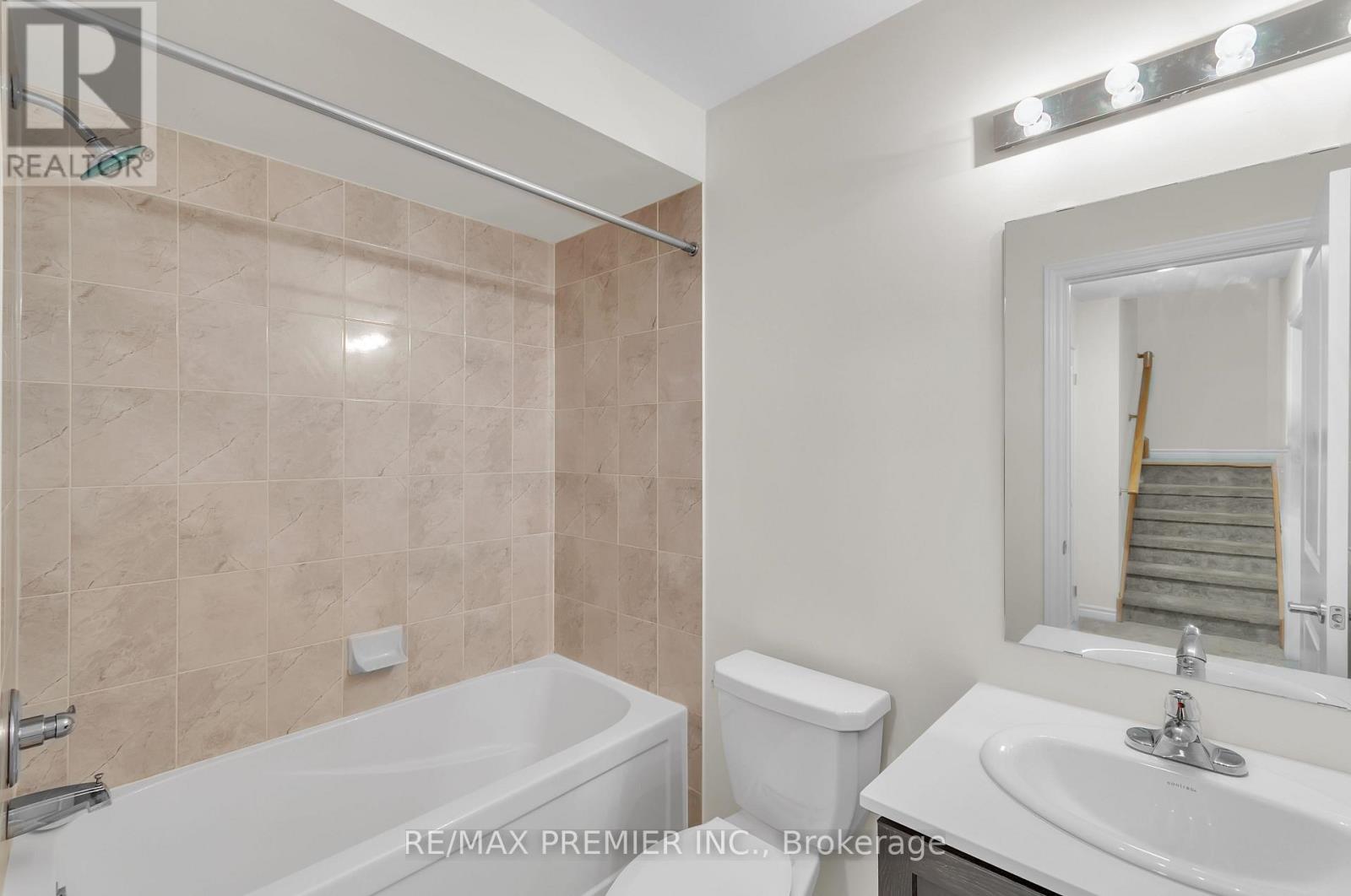 2 - 480 Beresford Path Property Photo 12