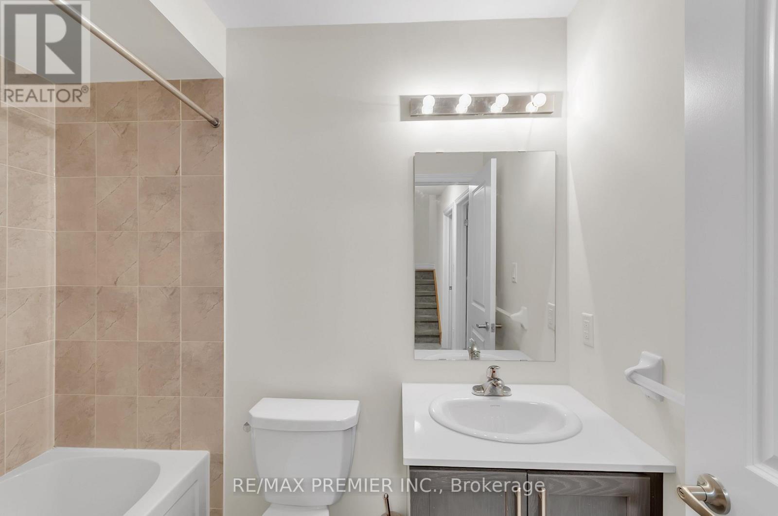 2 - 480 Beresford Path Property Photo 13