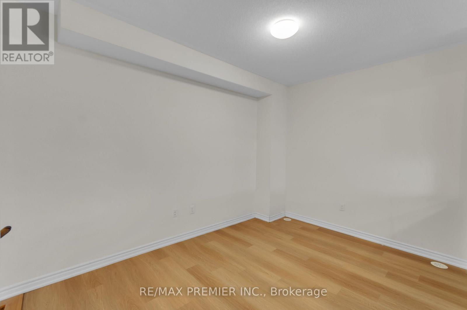 2 - 480 Beresford Path Property Photo 17