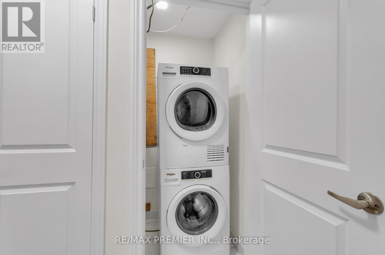 2 - 480 Beresford Path Property Photo 20