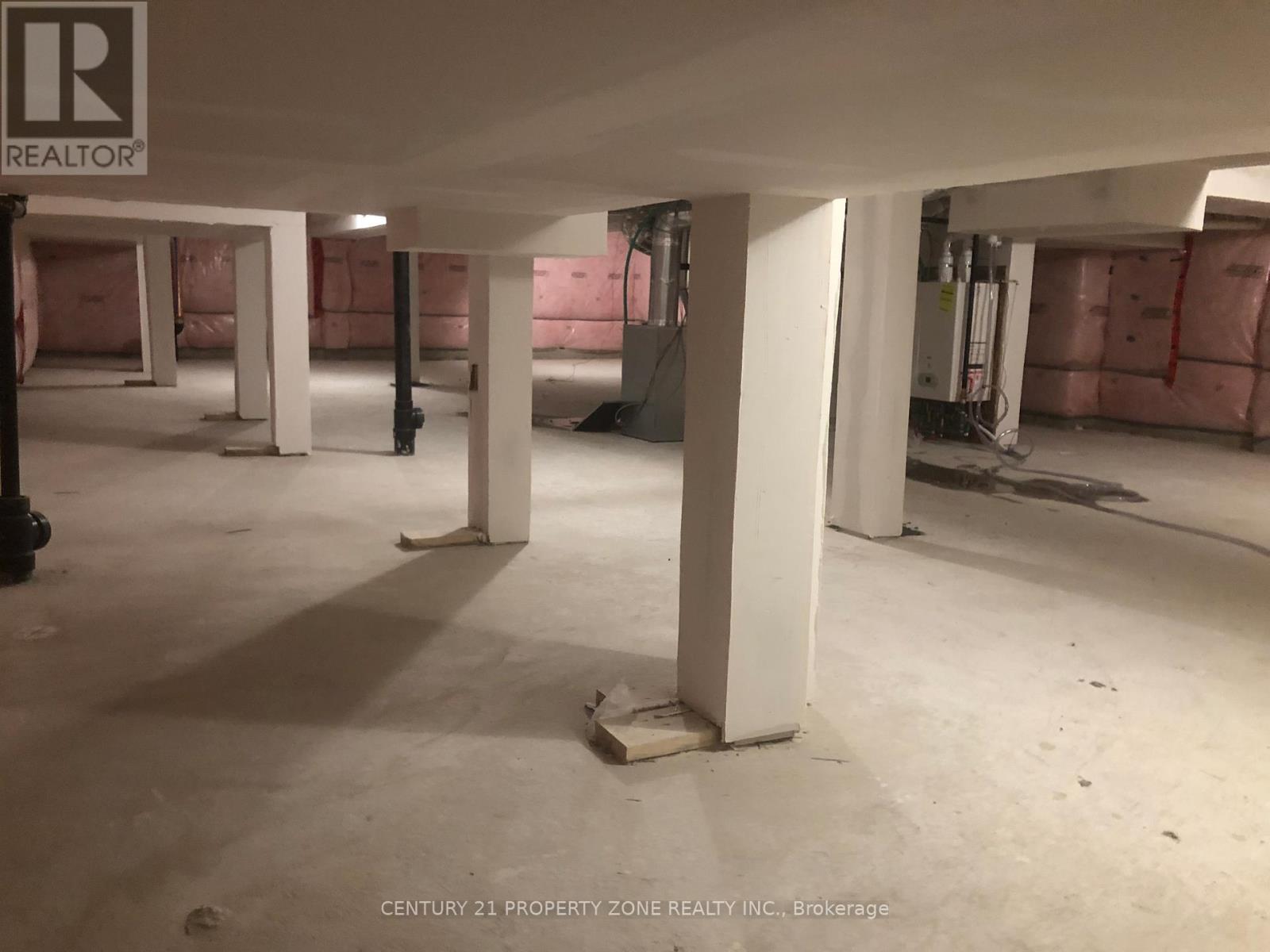 69 - 2500 Hillrise Court Property Photo 10