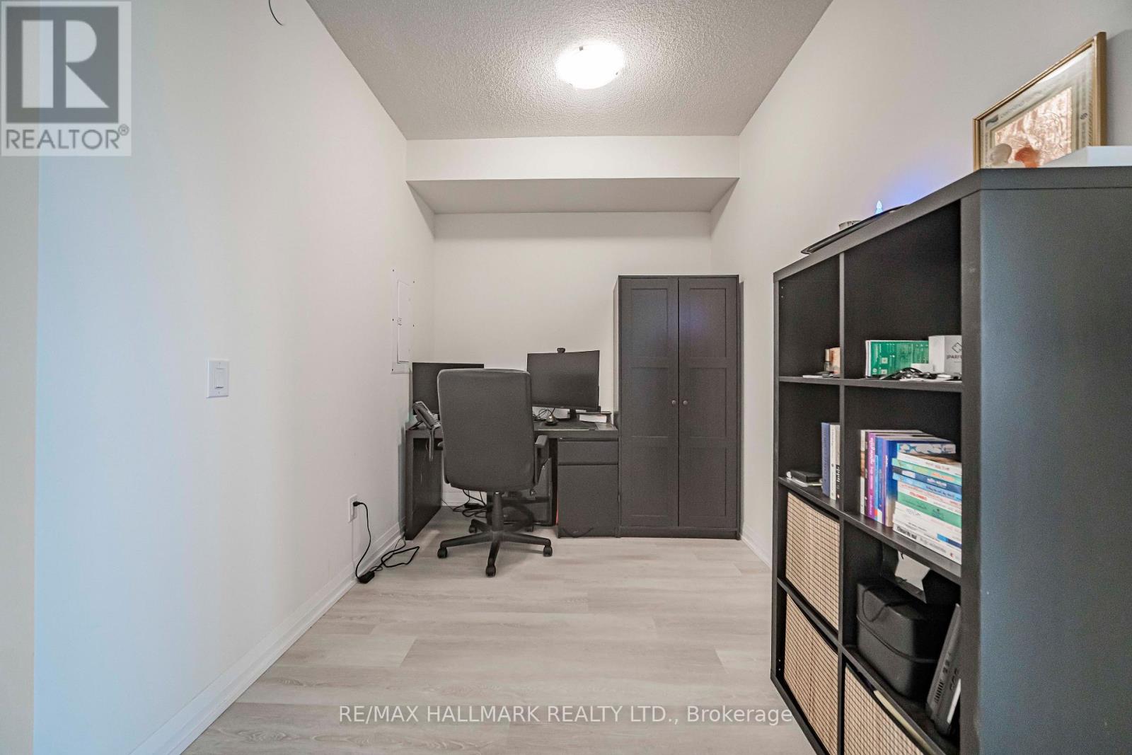 2203 - 3260 Sheppard Avenue E Property Photo 10