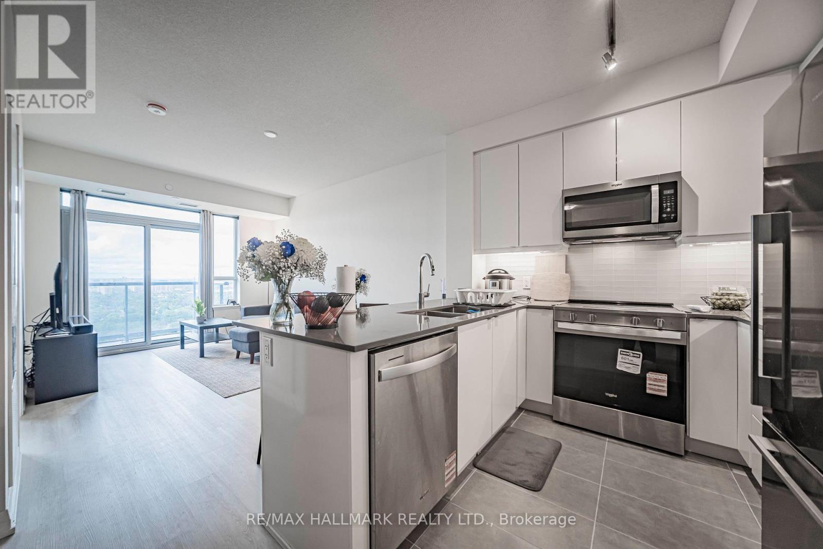2203 - 3260 Sheppard Avenue E Property Photo 12
