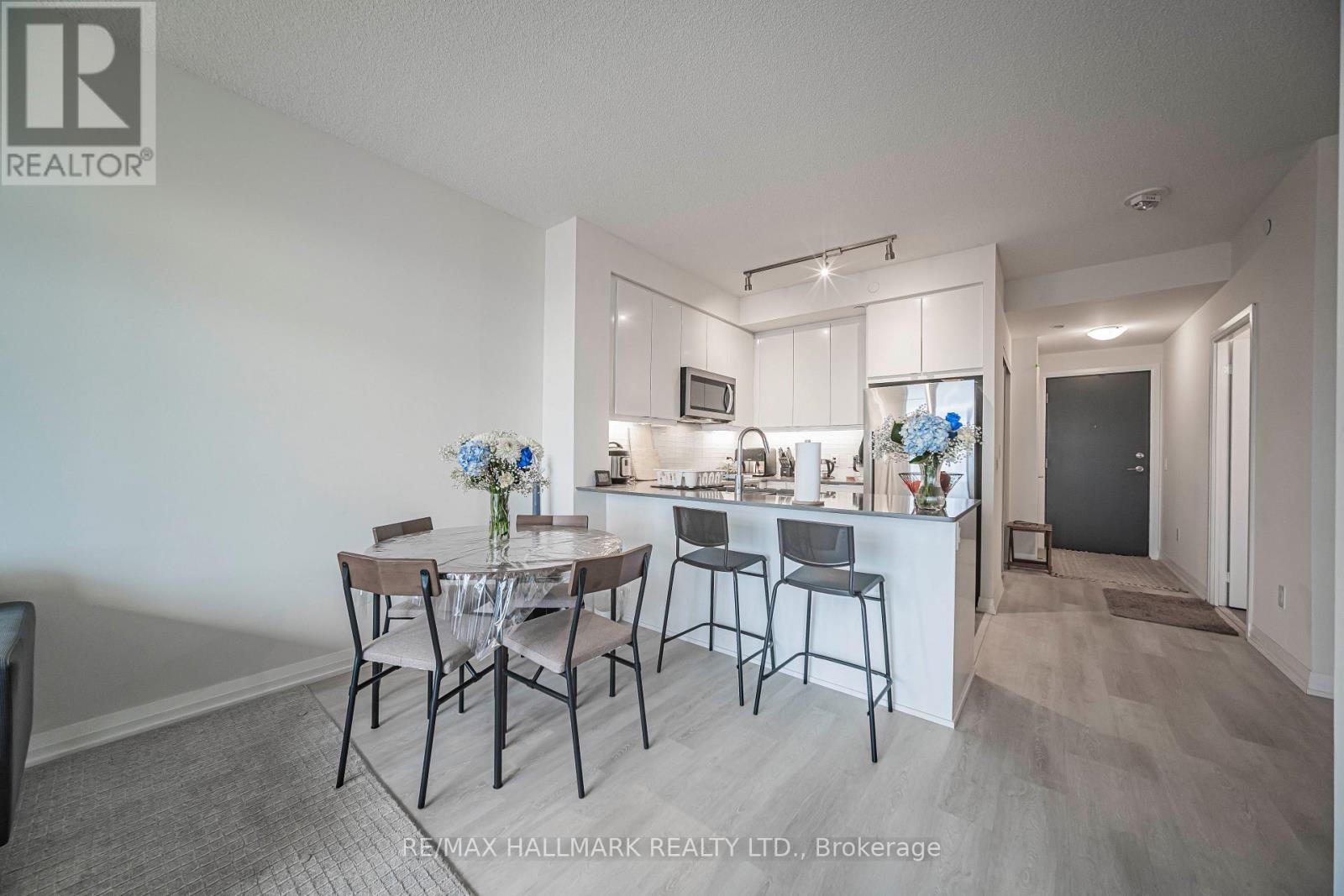2203 - 3260 Sheppard Avenue E Property Photo 15