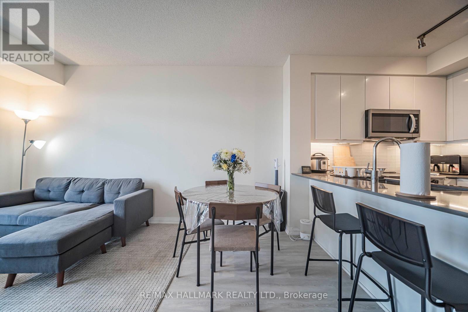 2203 - 3260 Sheppard Avenue E Property Photo 16