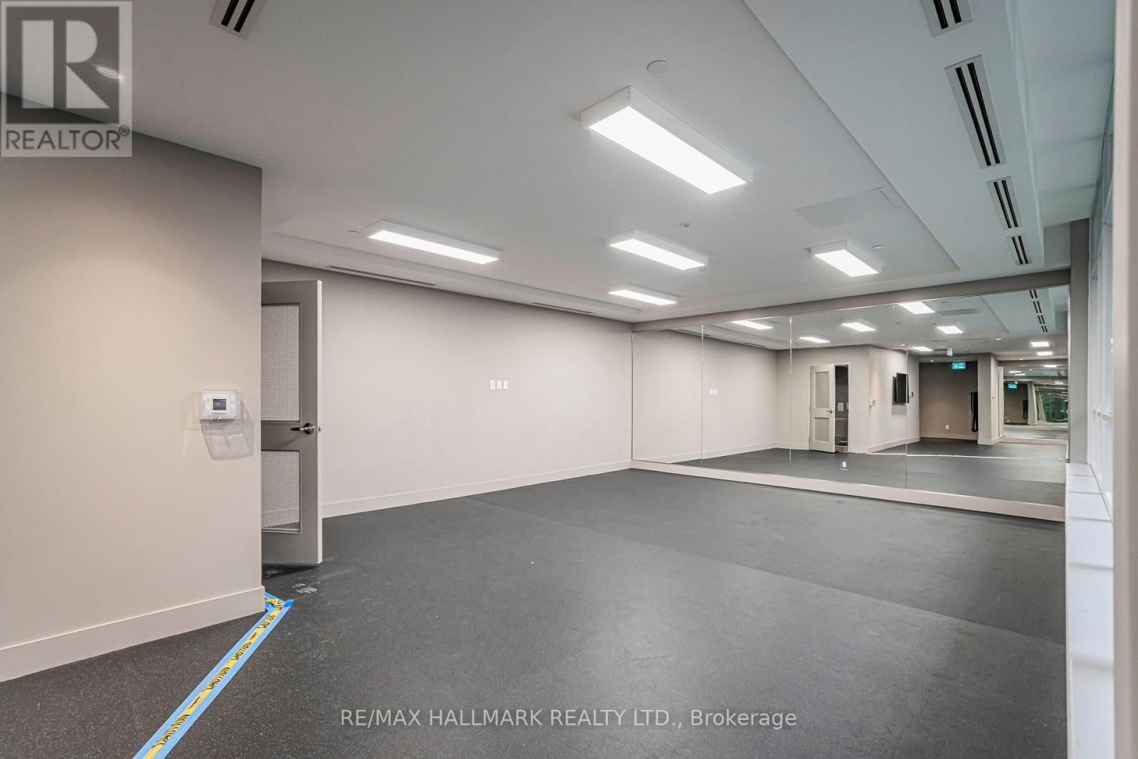 2203 - 3260 Sheppard Avenue E Property Photo 40