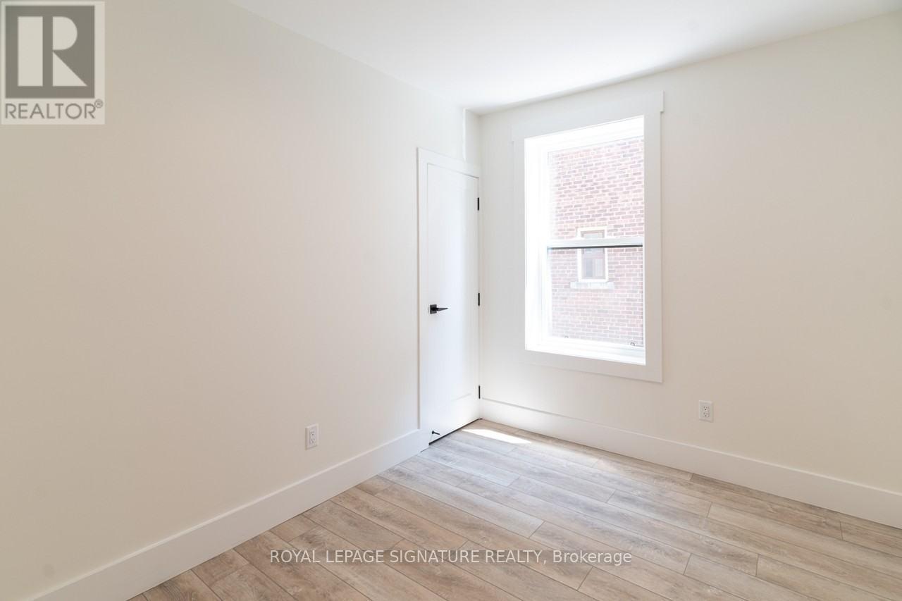 Main - 129 Kenilworth Avenue Property Photo 9