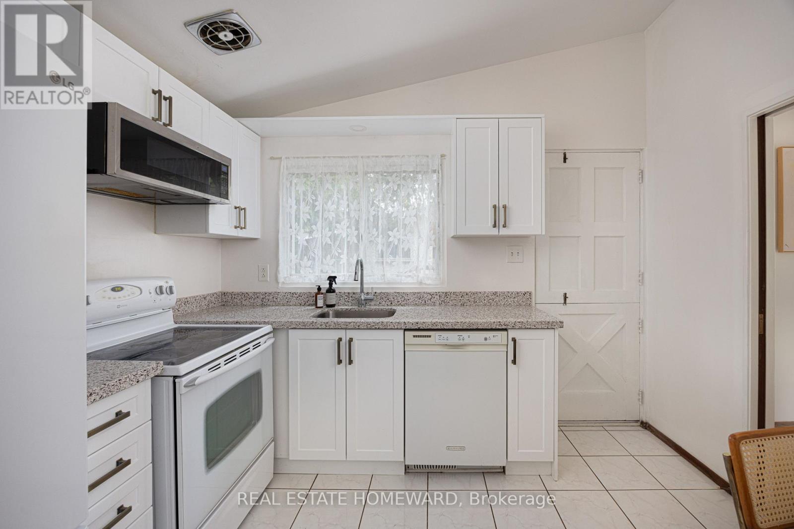 23 Norbury Crescent Property Photo 12