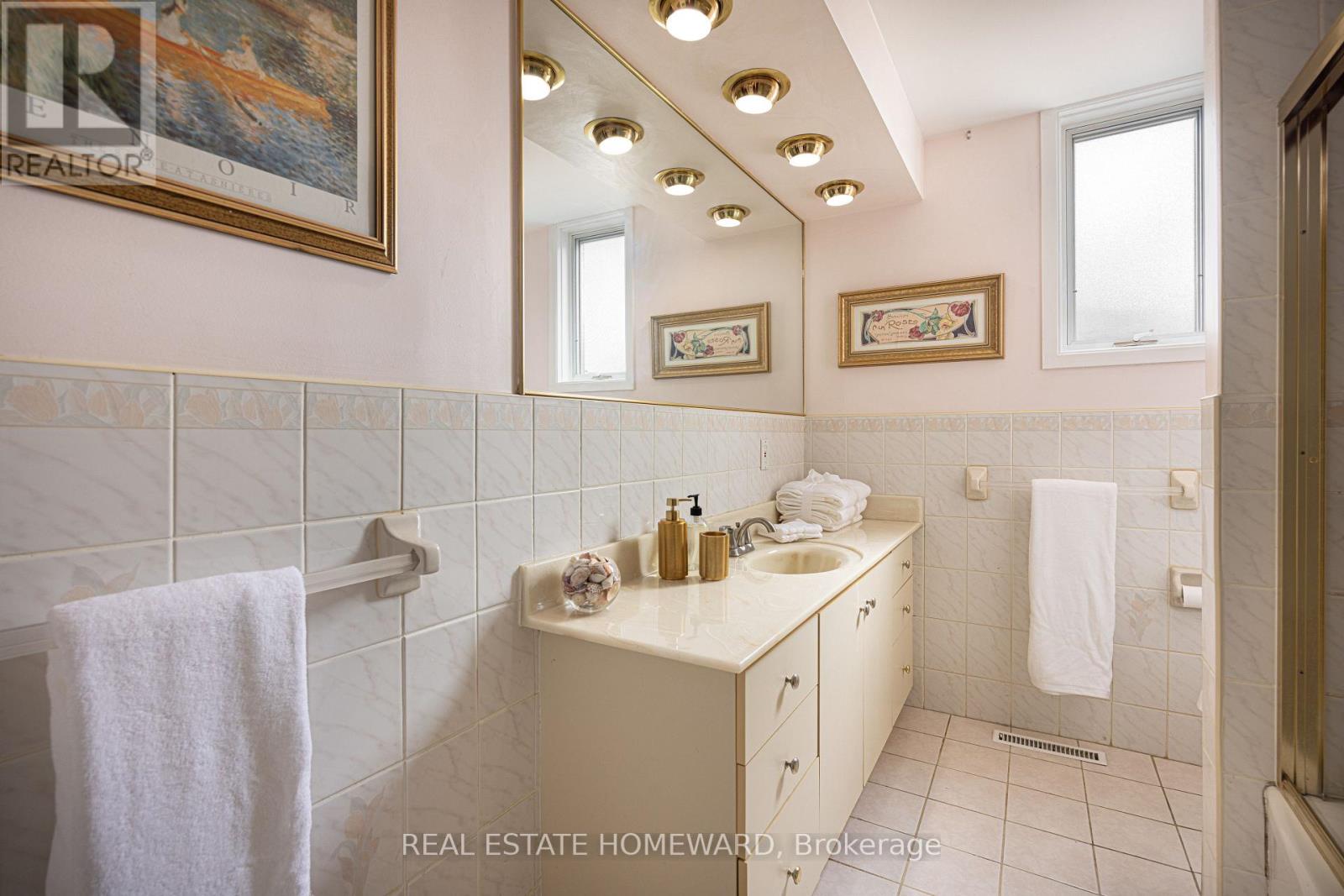 23 Norbury Crescent Property Photo 16