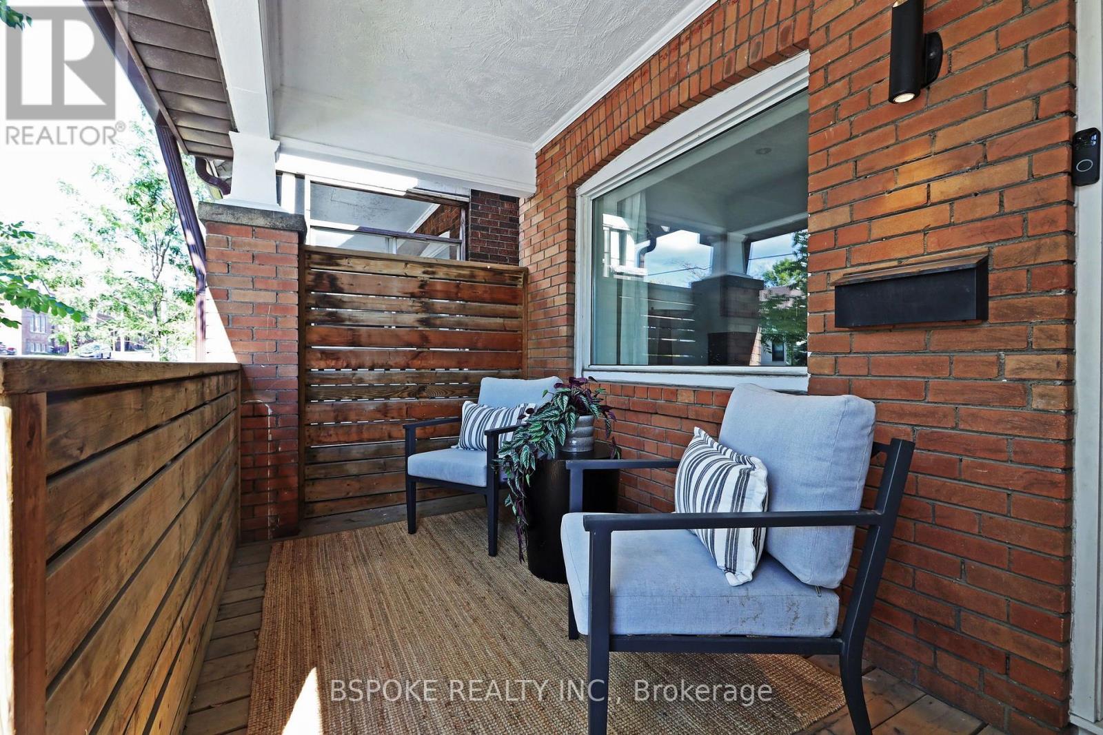 389 Coxwell Avenue Property Photo 4