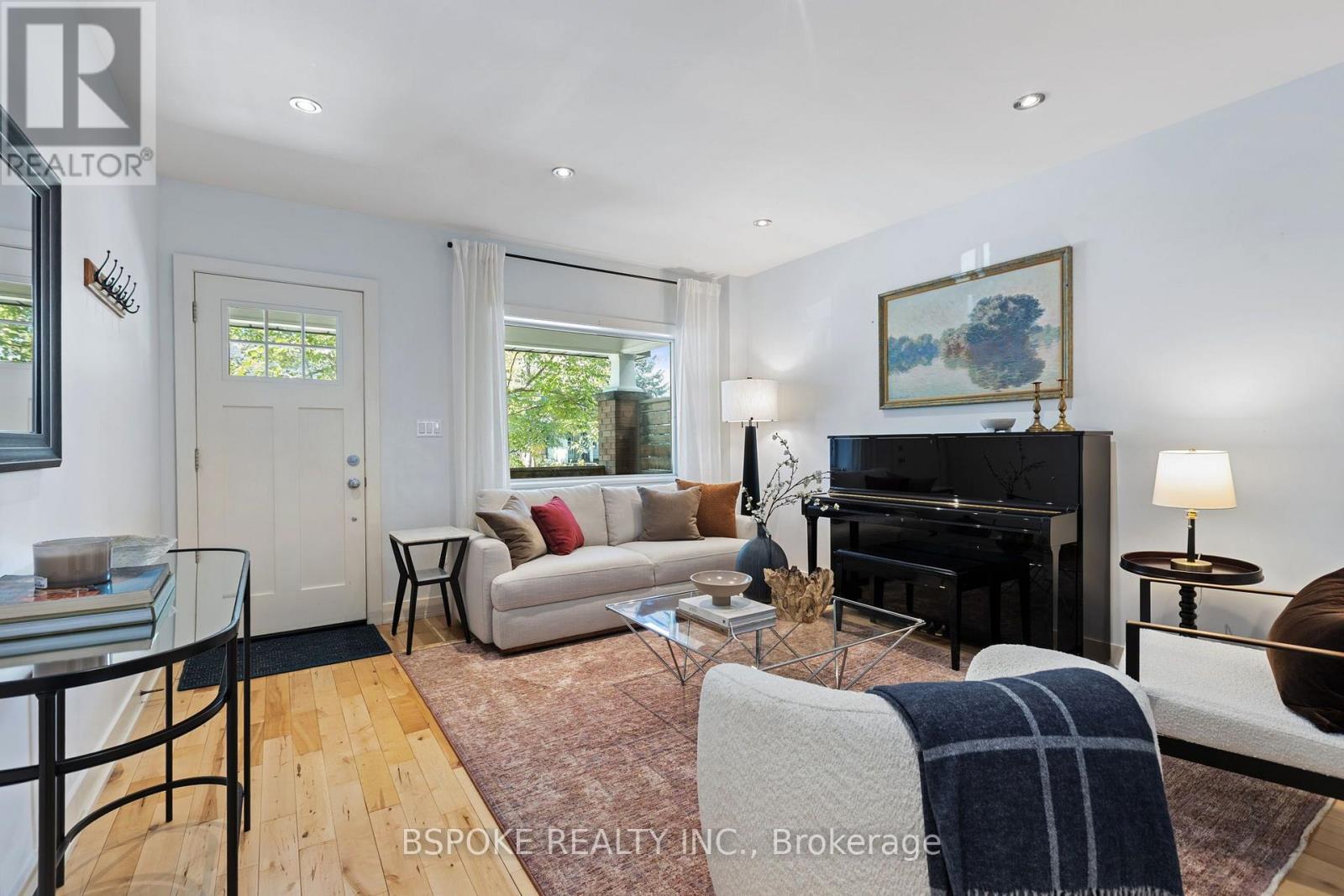 389 Coxwell Avenue Property Photo 5