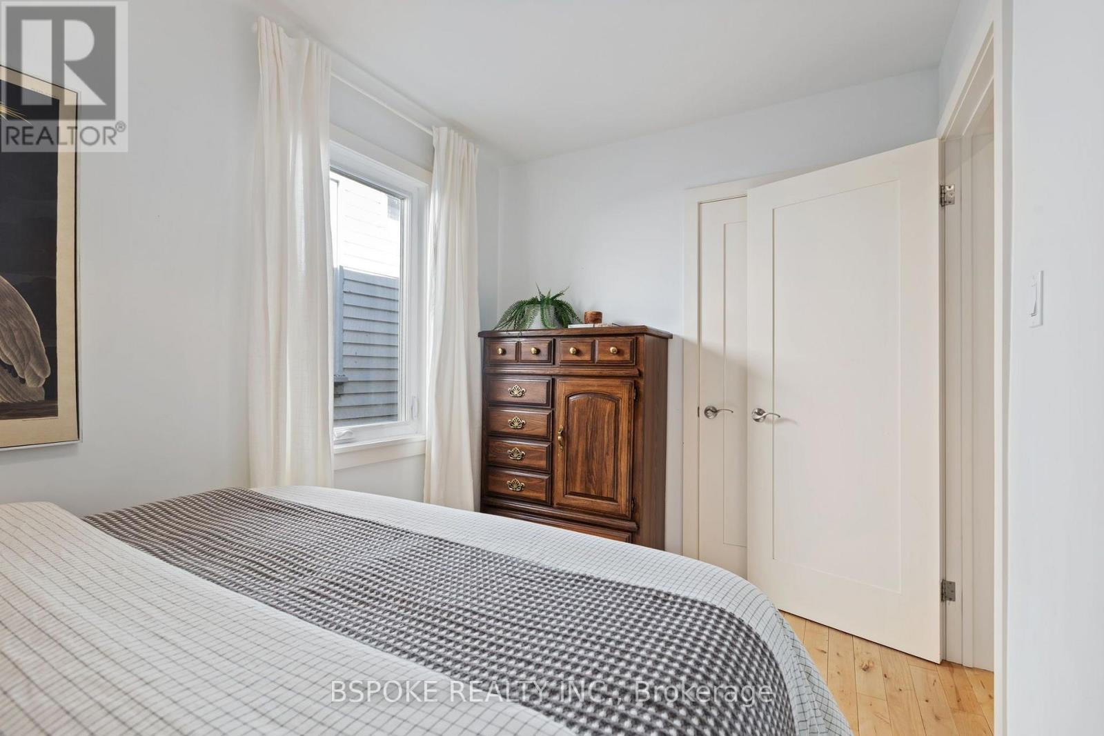 389 Coxwell Avenue Property Photo 17