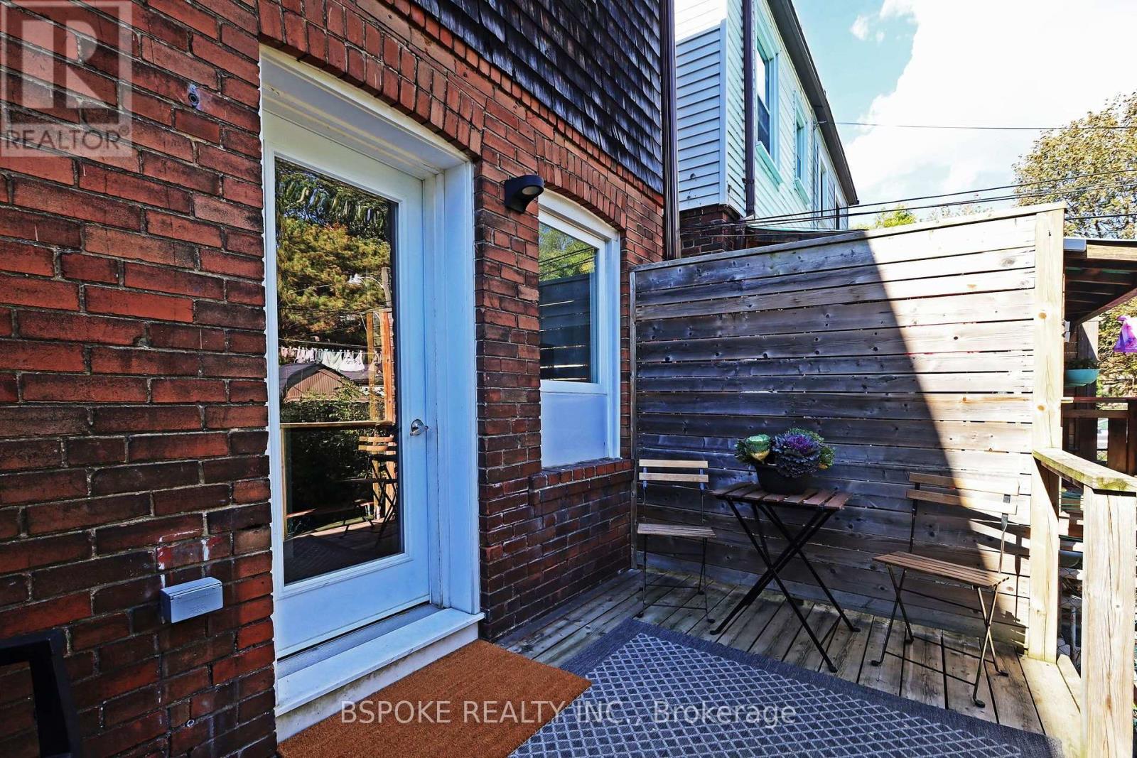 389 Coxwell Avenue Property Photo 27