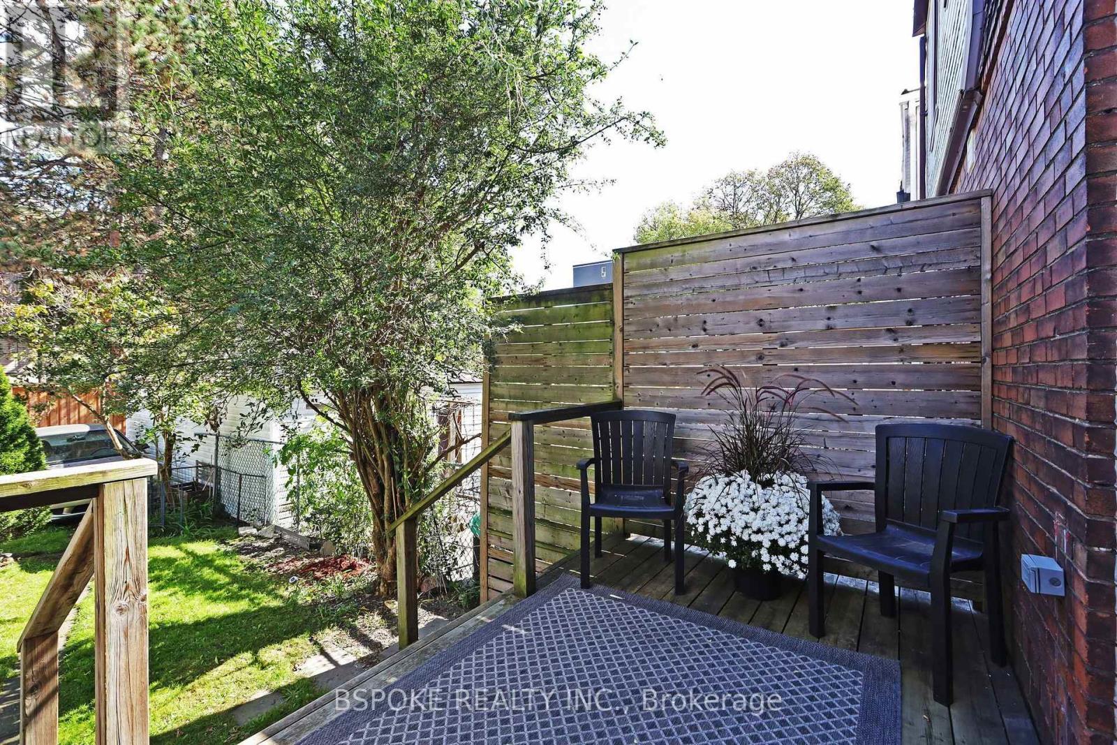 389 Coxwell Avenue Property Photo 28
