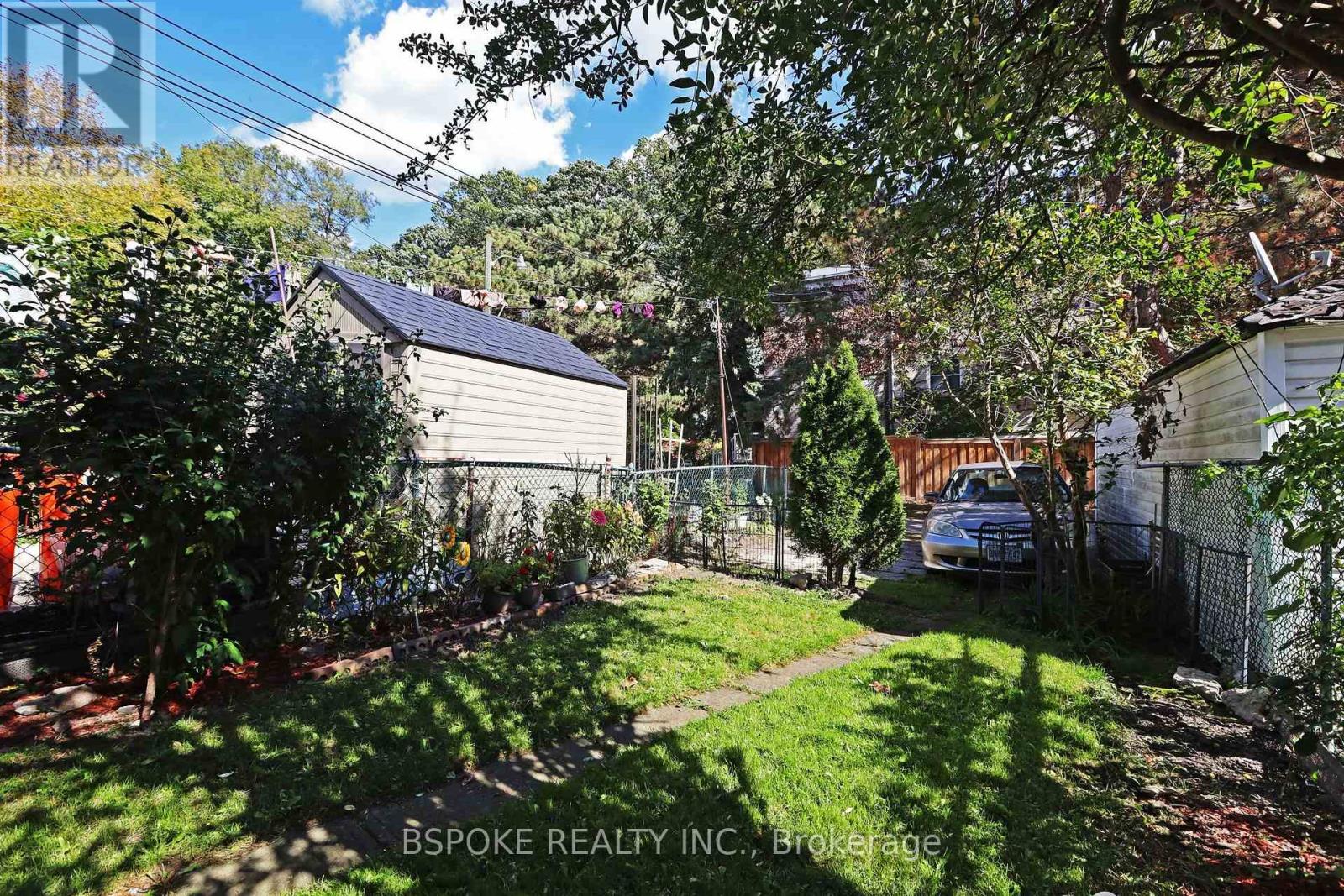 389 Coxwell Avenue Property Photo 30