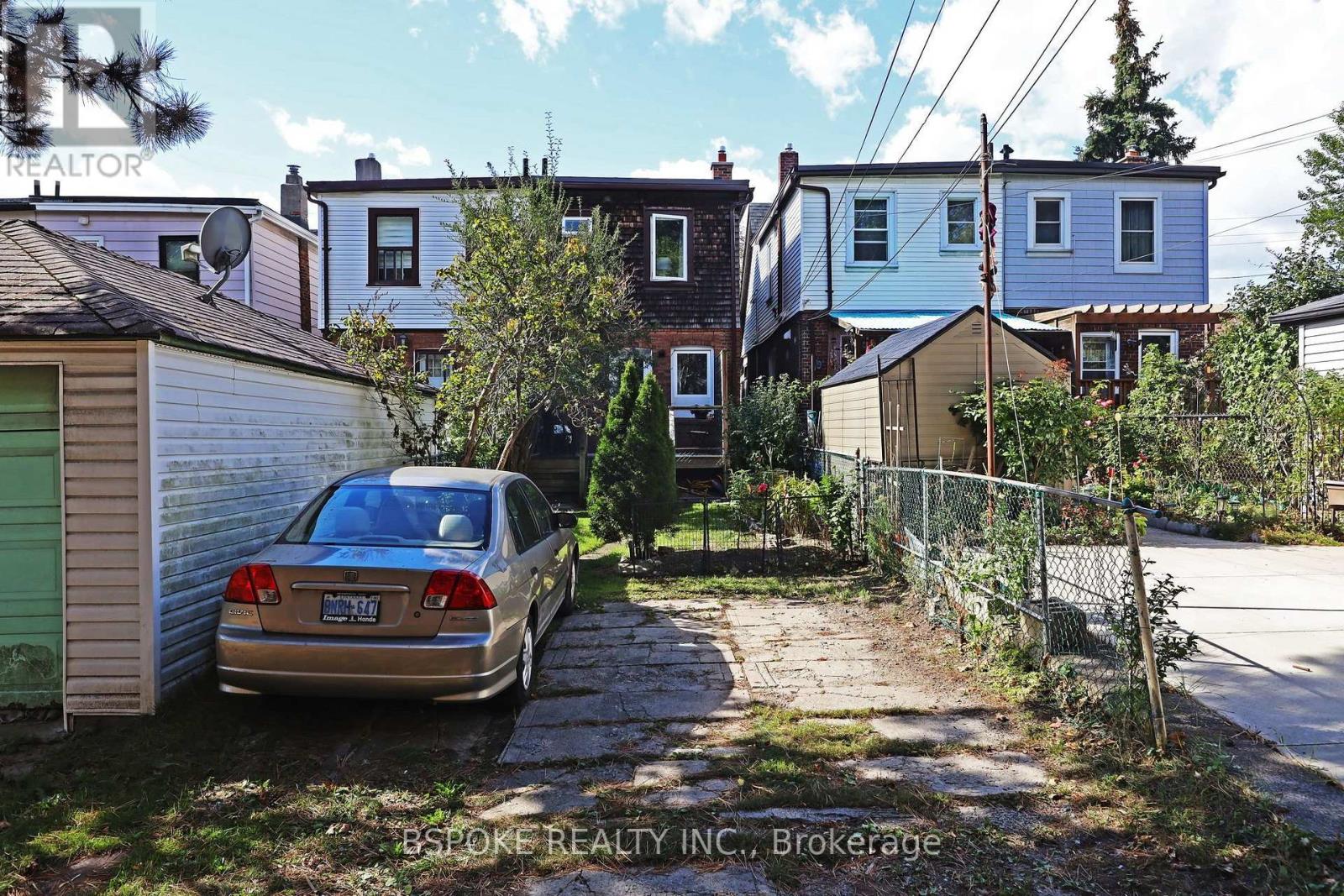 389 Coxwell Avenue Property Photo 31